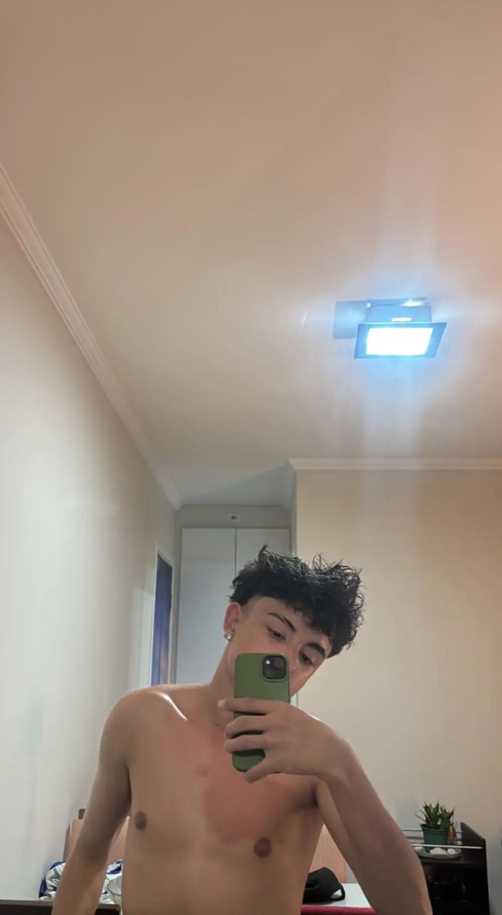 @&Aacute;ngel