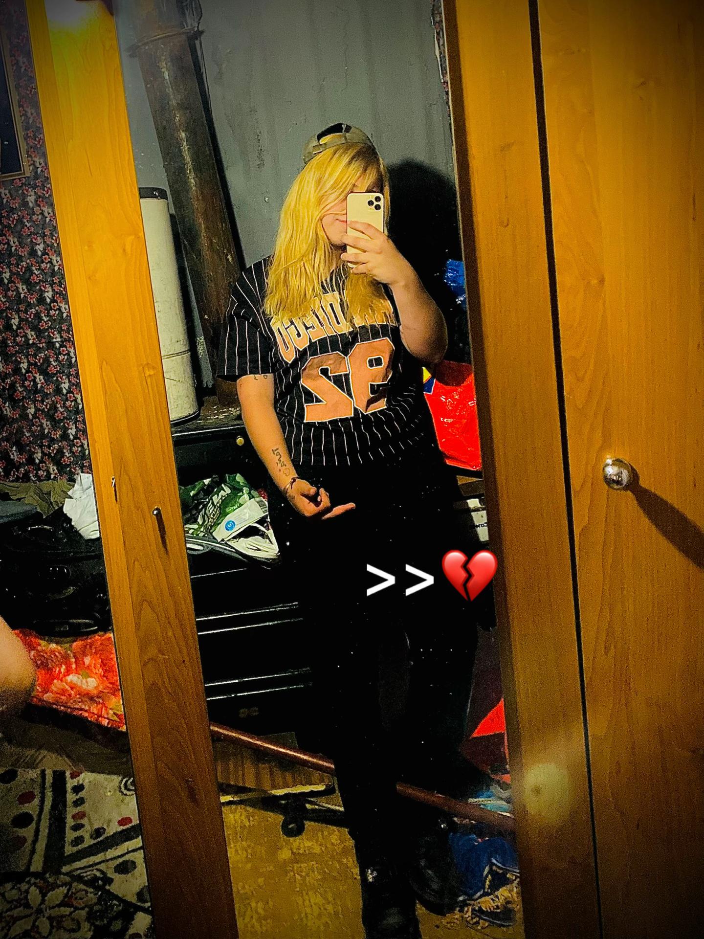 @𝒯ℰ𝒮𝒮𝒜💋_𝒪𝒳𝓍💖