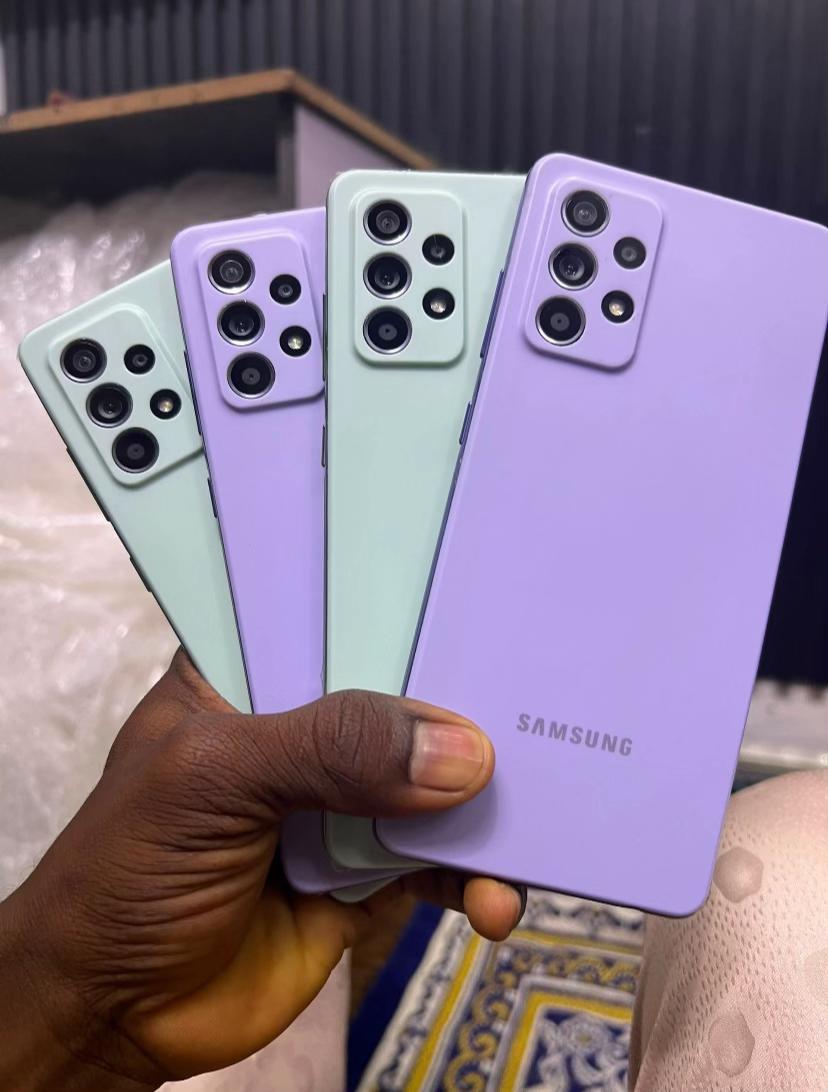 @B_Cutie Phone Store___