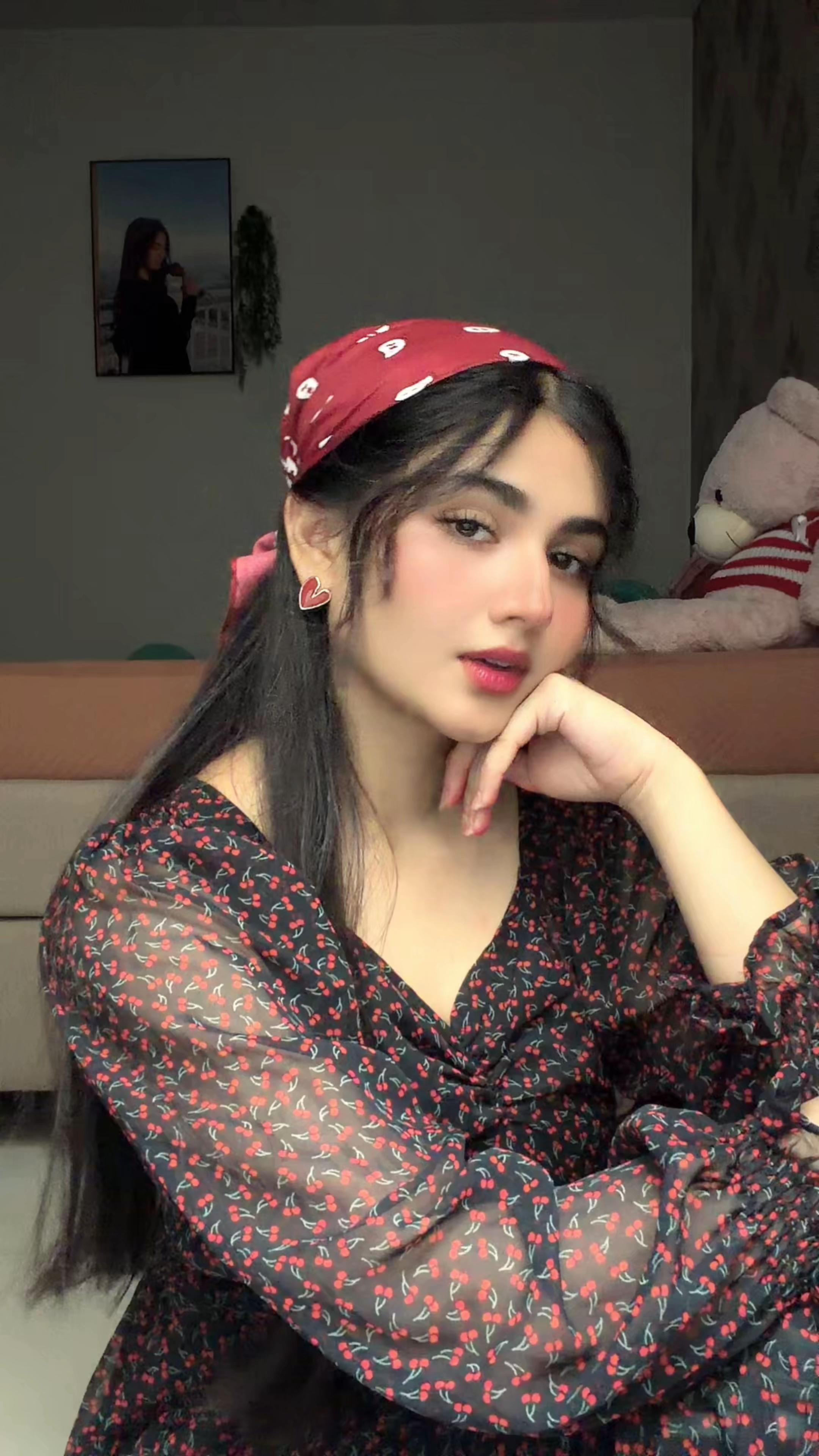 @Roha khan🥀