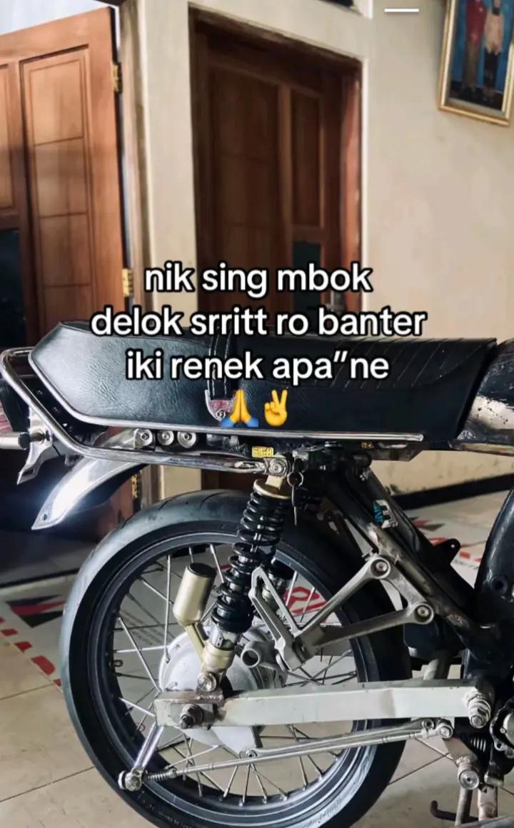 @M4Ul