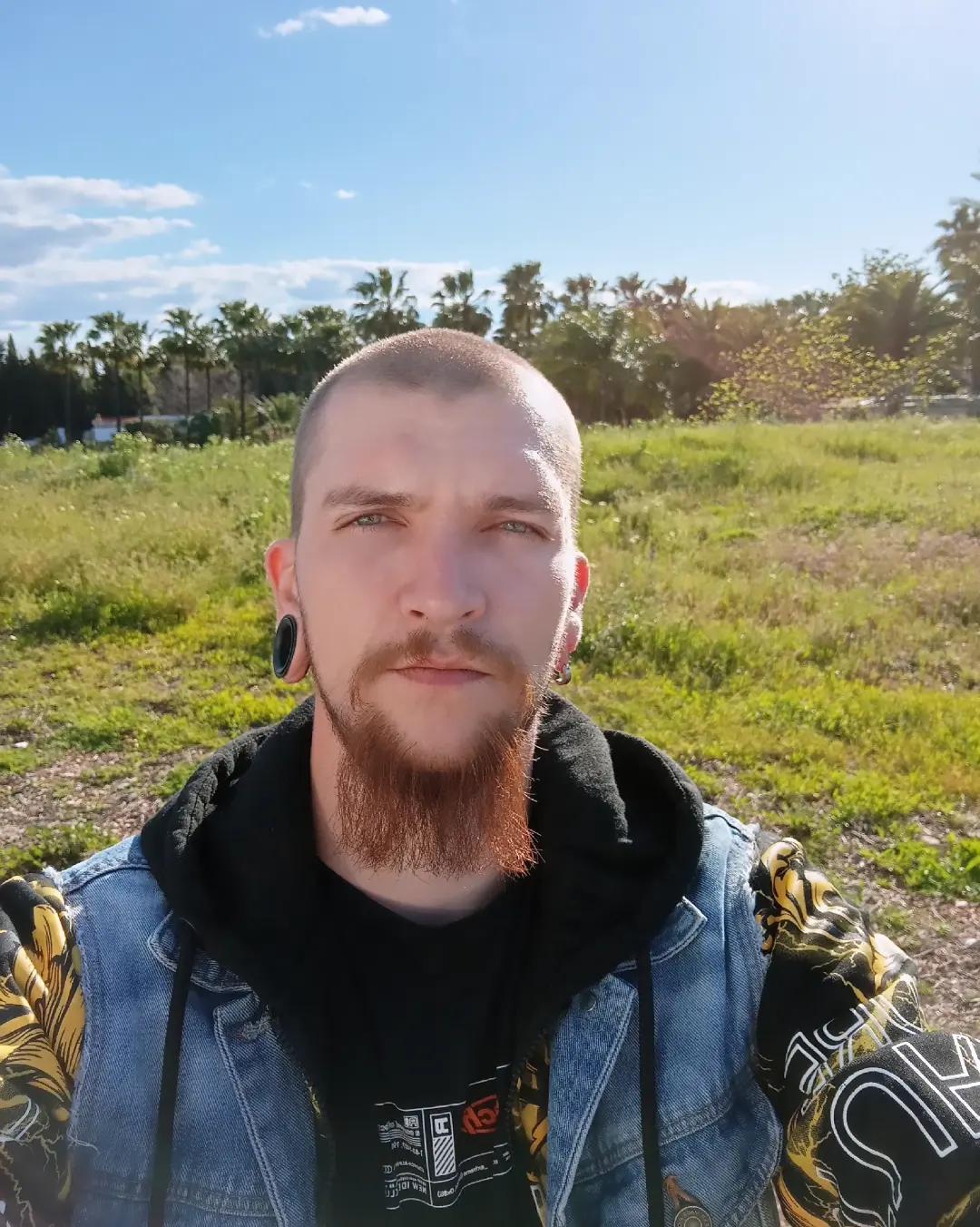 @JulianJS🐺