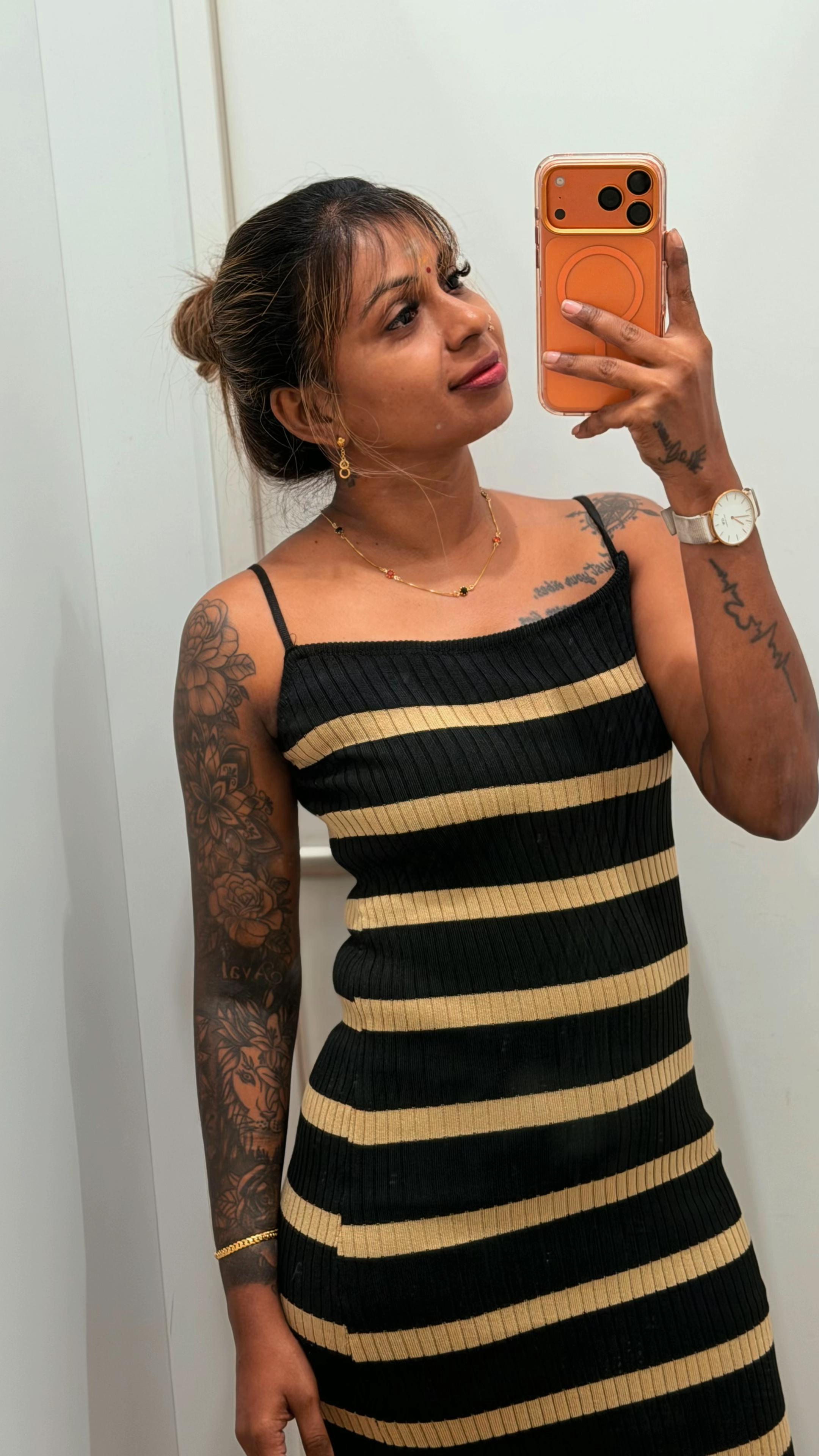 @அவள்🌻