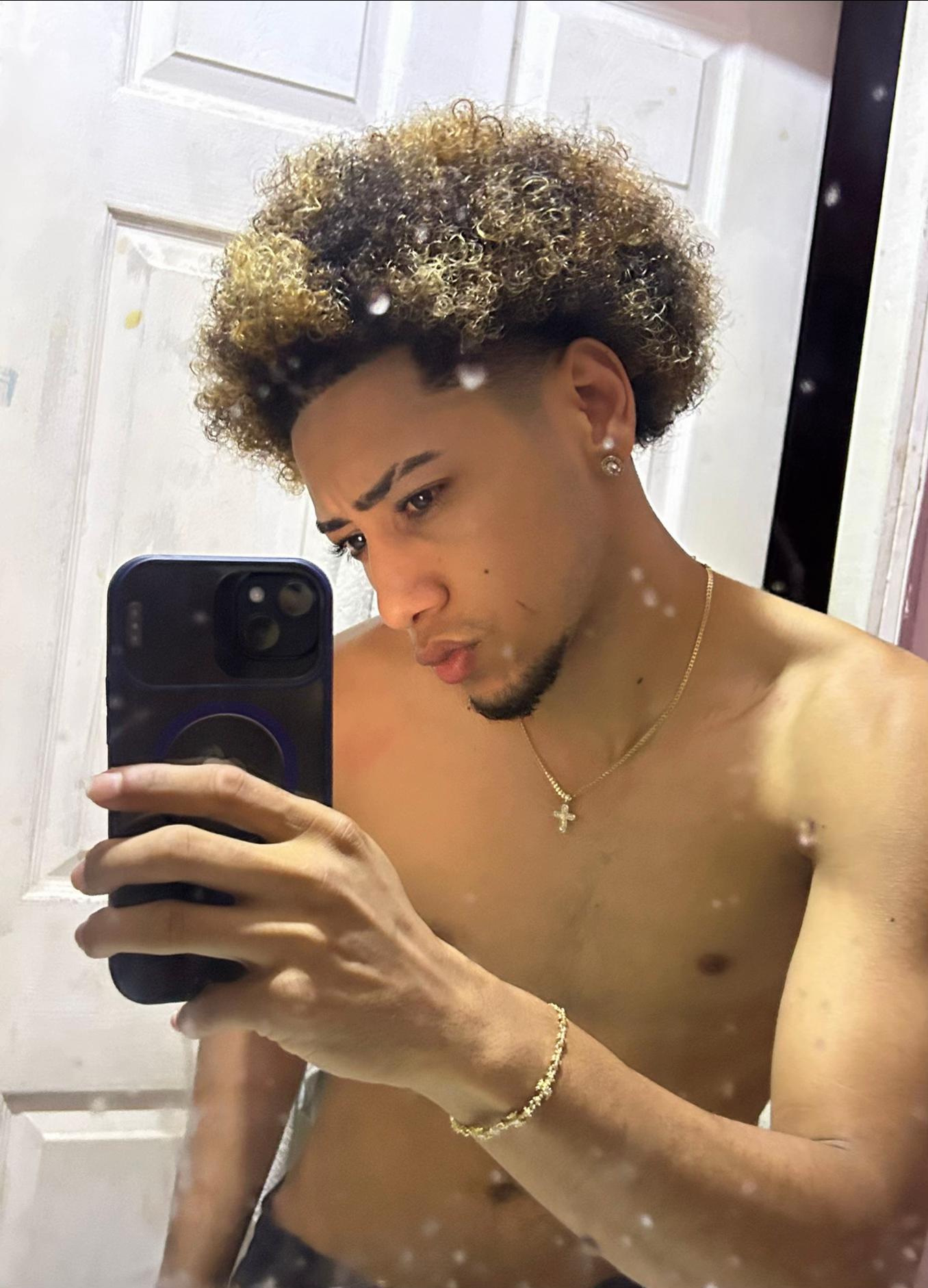 @Angelito🇭🇳🤴🏽