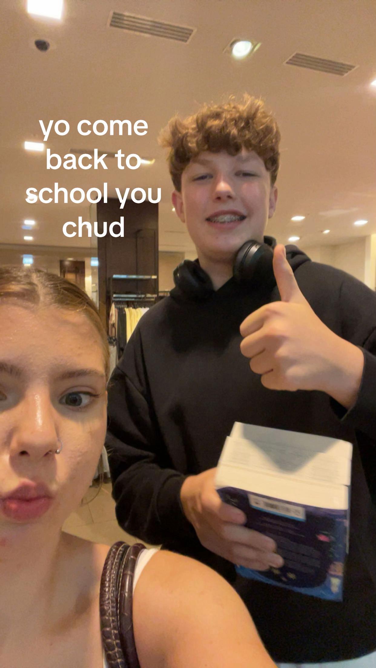 @𝐝𝐚𝐧𝐧𝐲 𝟗&frac34;