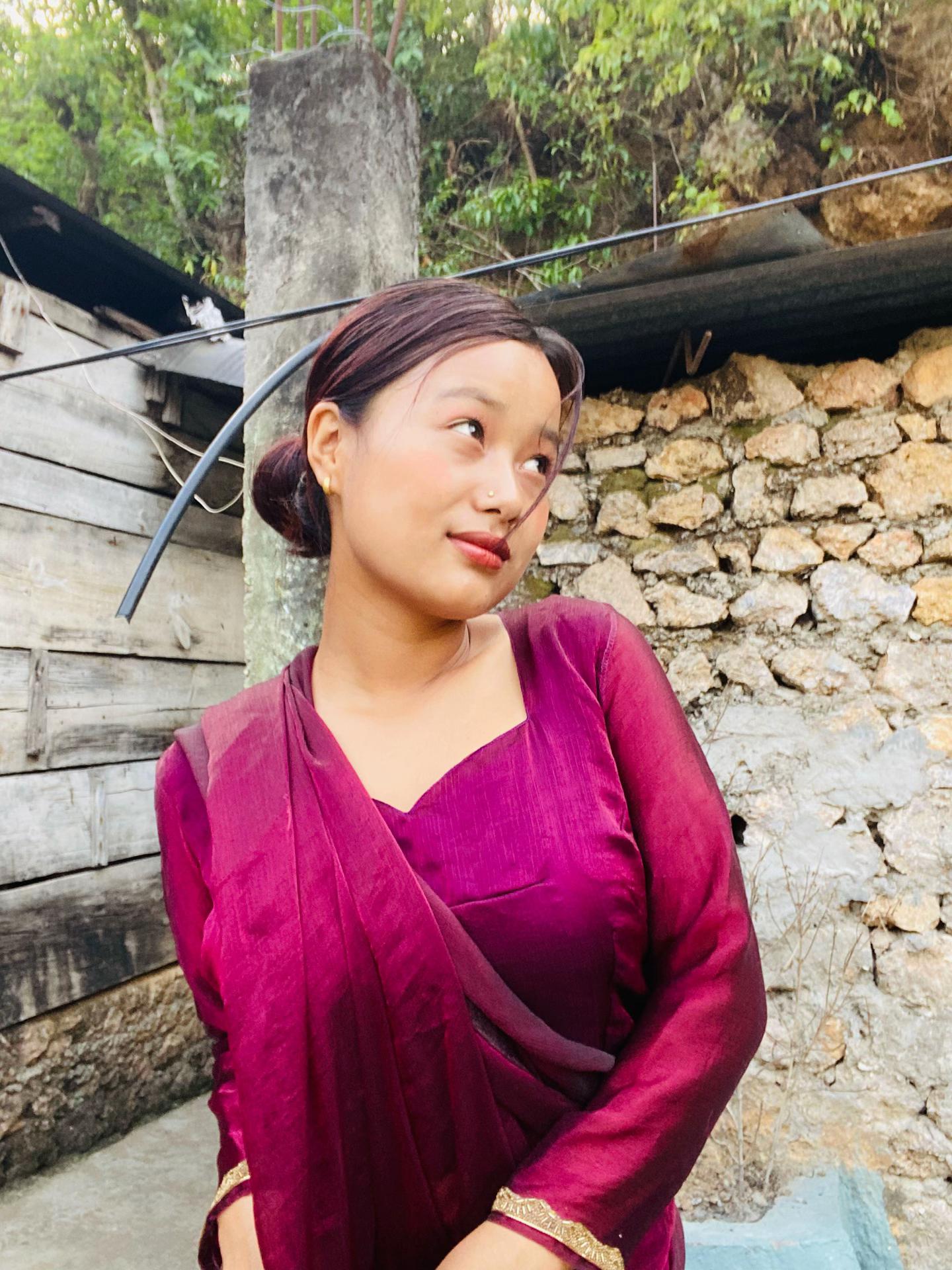 @Niरा