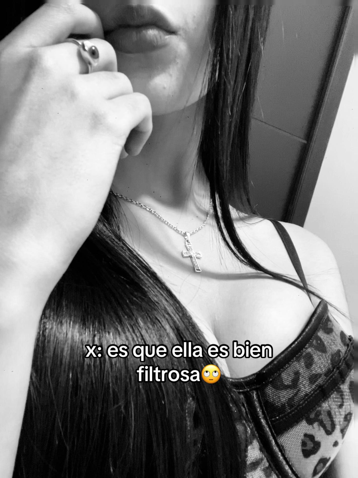 @nicoleerz