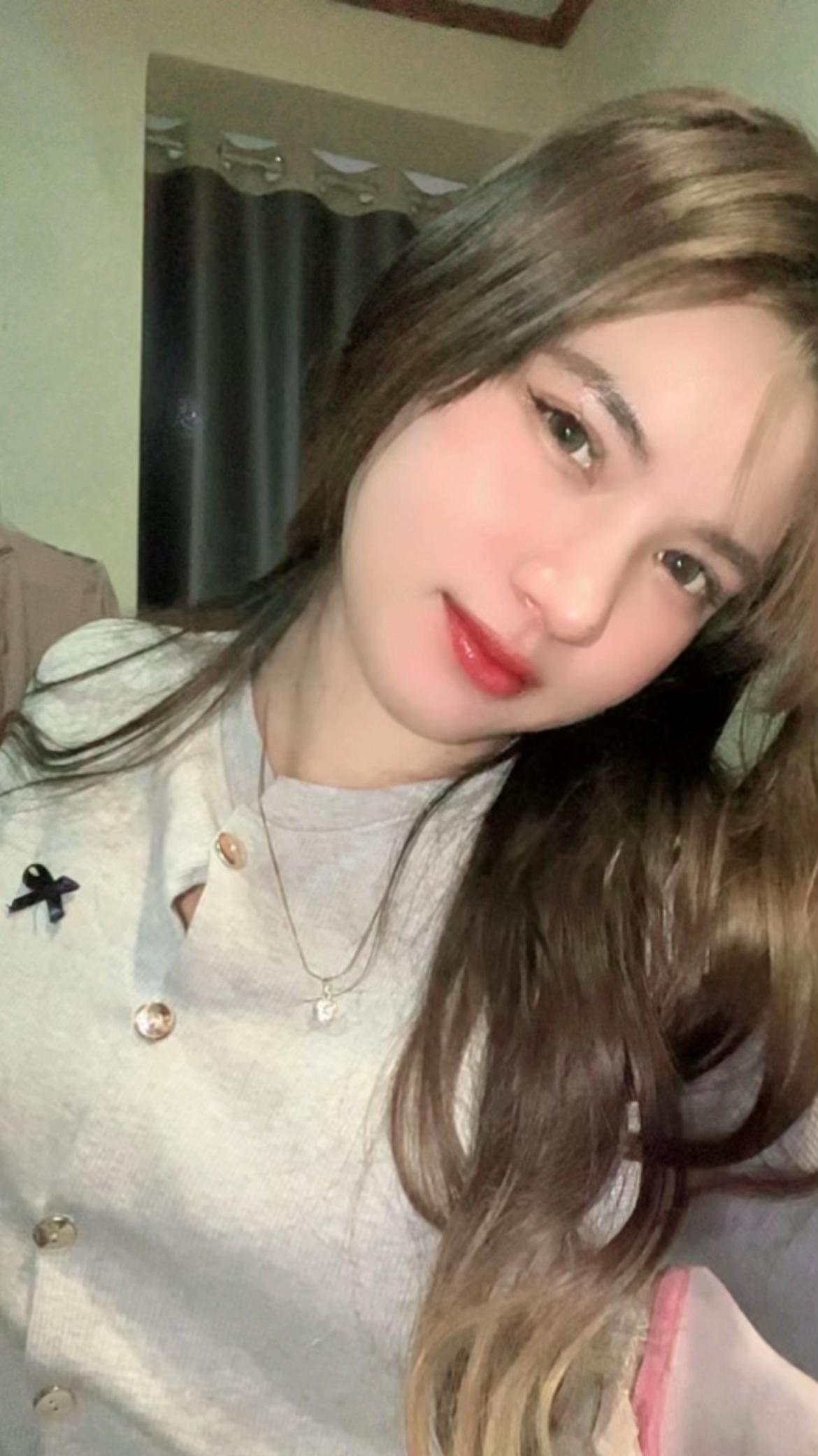@Vee🕊️