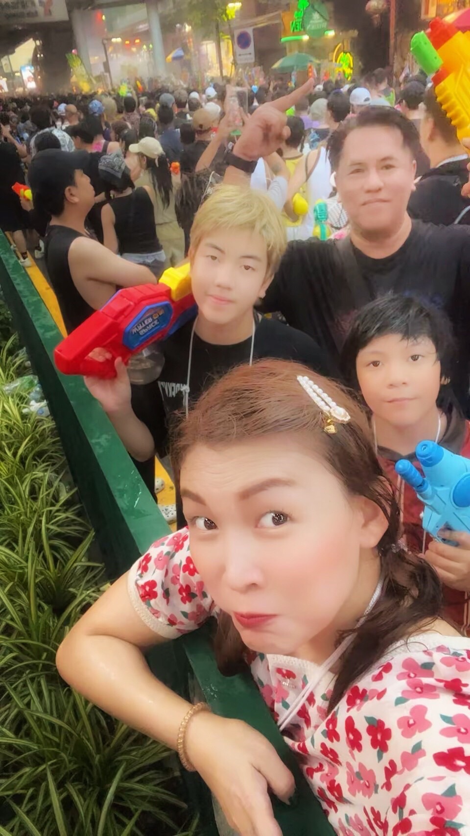 @บิลลี่ อินทรอาชีวะ