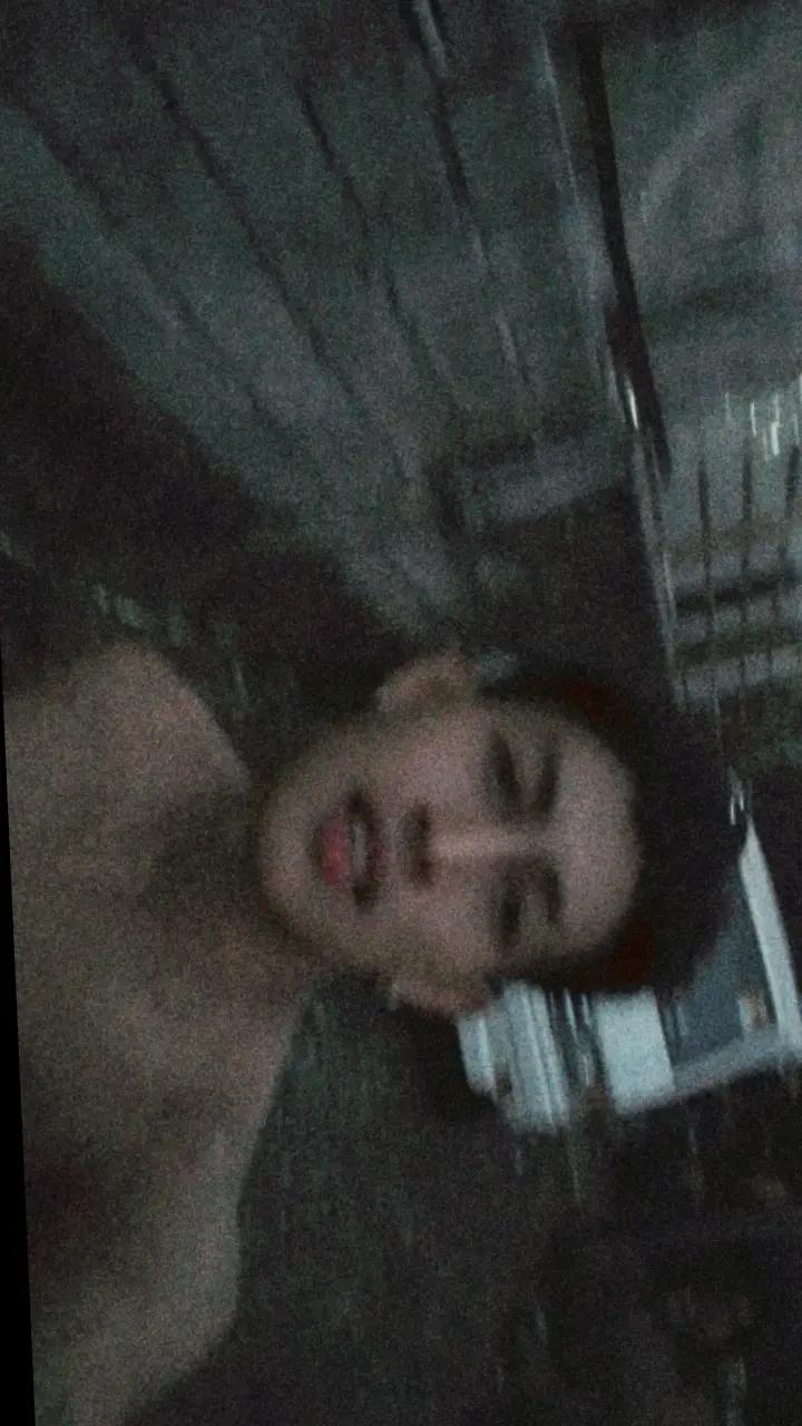 @💢