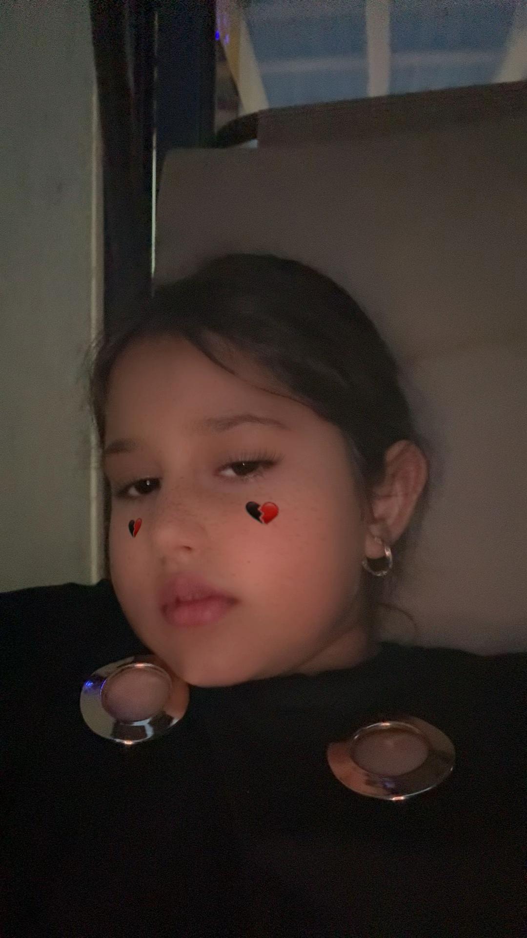 @Ema🩷🍒