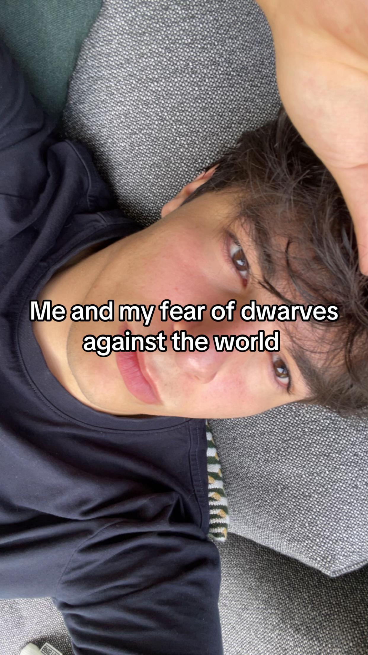 @-M
