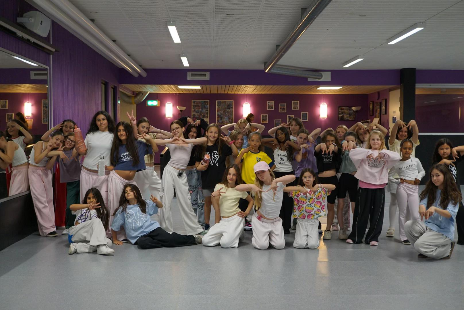 @MixDancers Academy