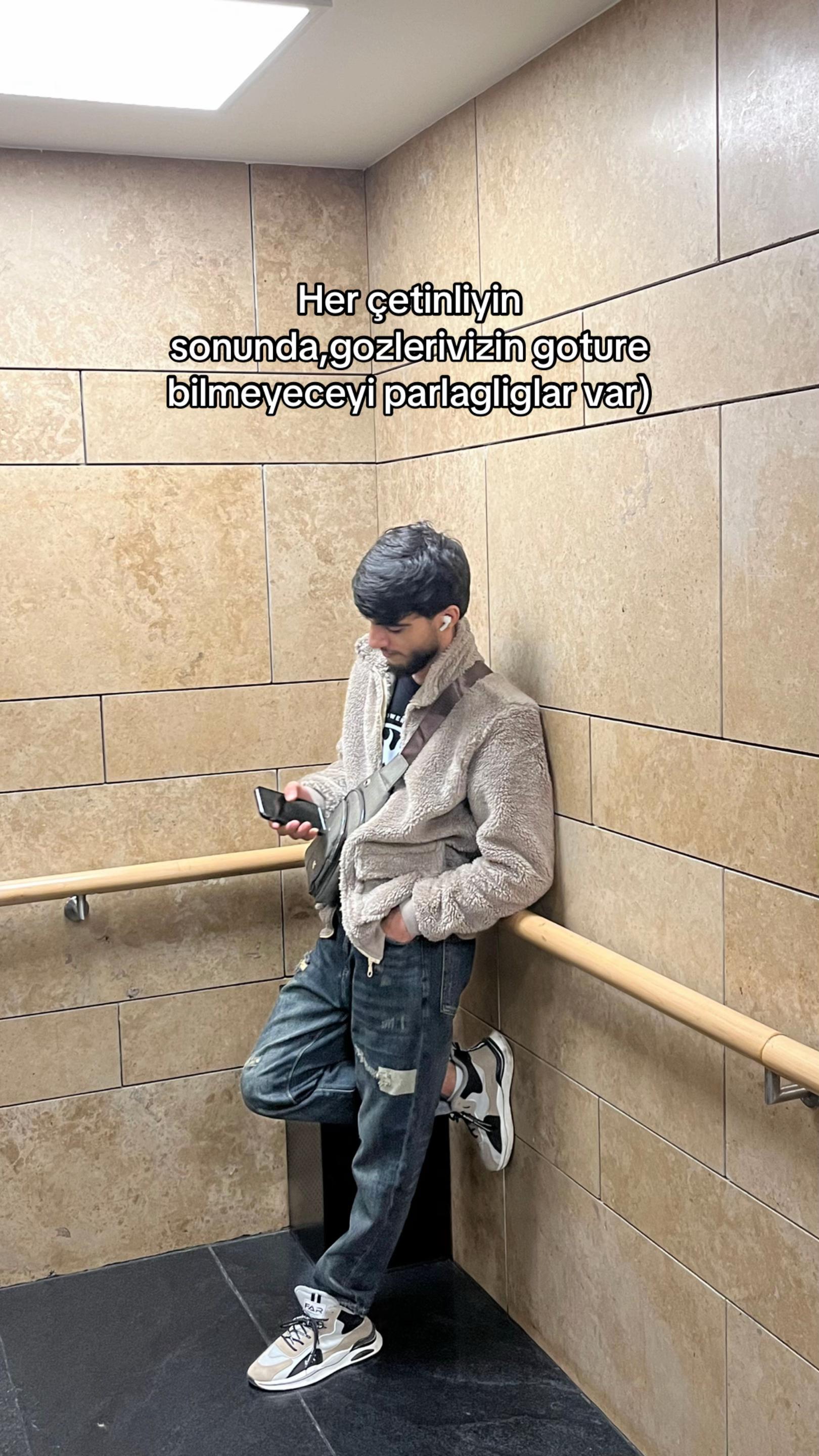 @𝐅𝐫𝐚𝐧𝐤𝐥𝐢𝐧