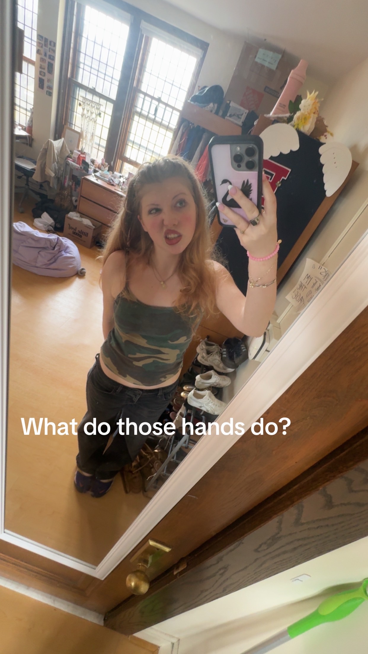 @BeaEatzCalicoCritterz