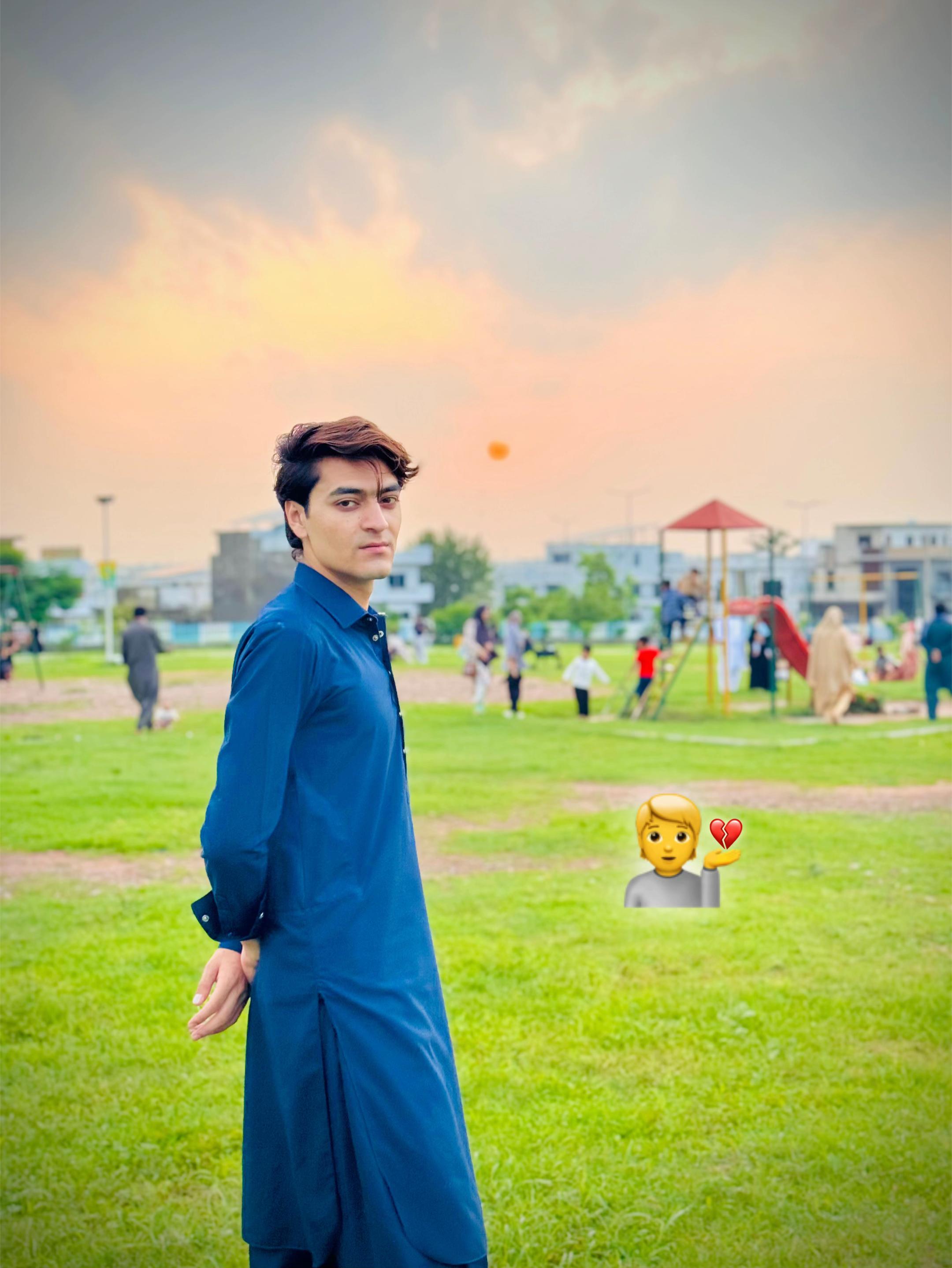 @👑CuTe❣️BoY👑