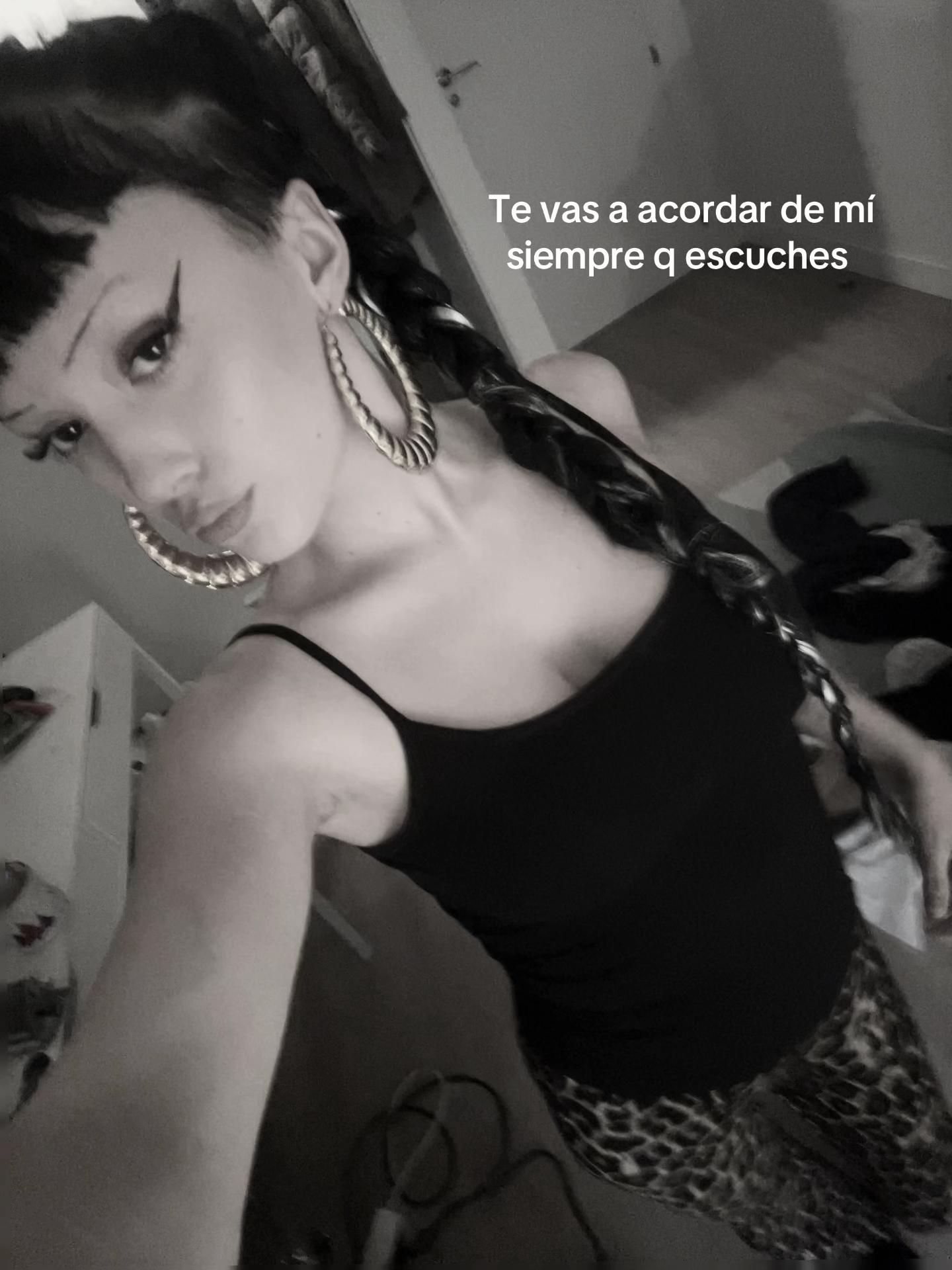 @Luchi💋