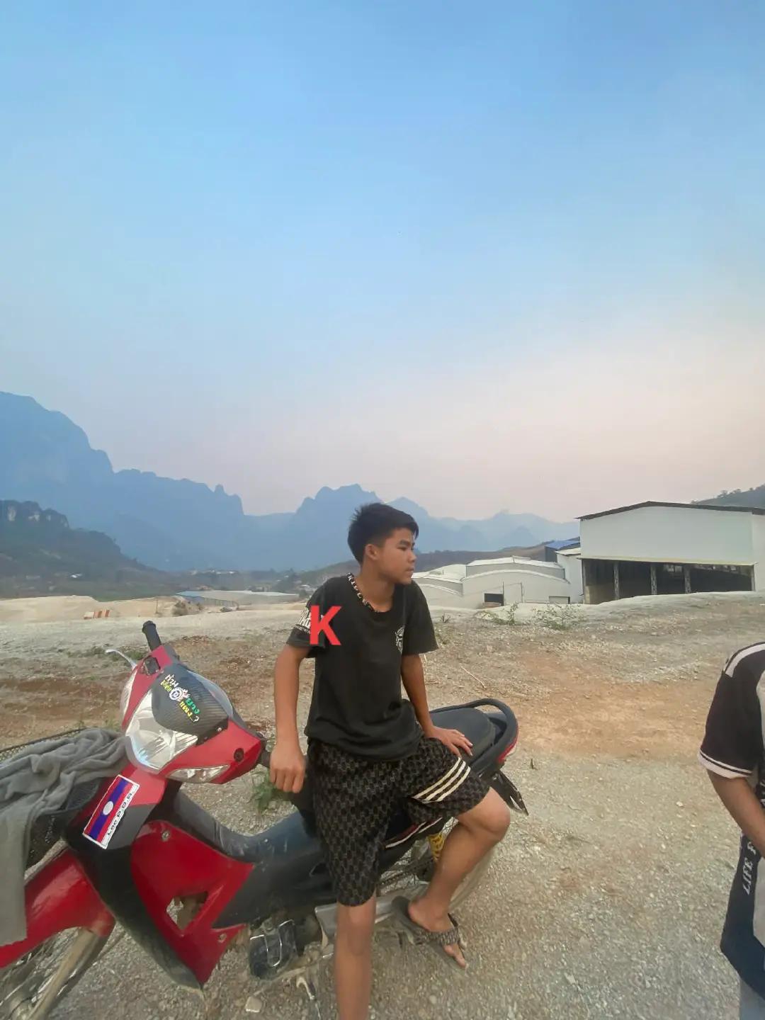 @ບີ ເອງ 🤗