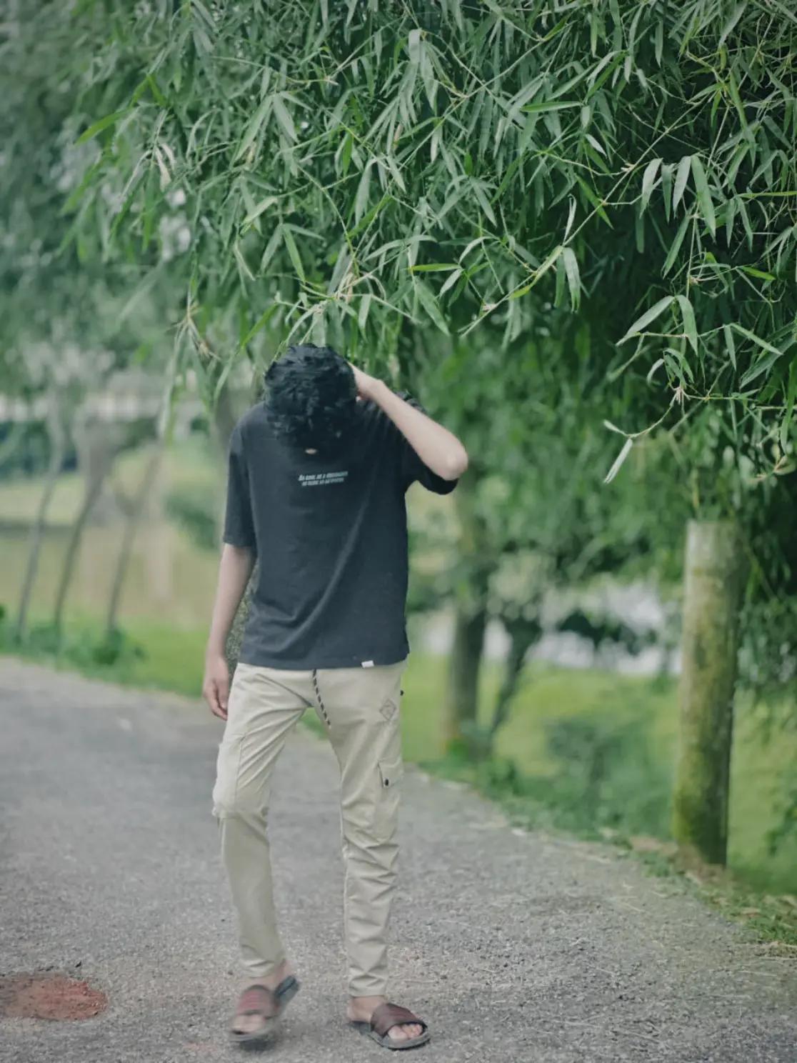@চিংগাম 🕴️😁