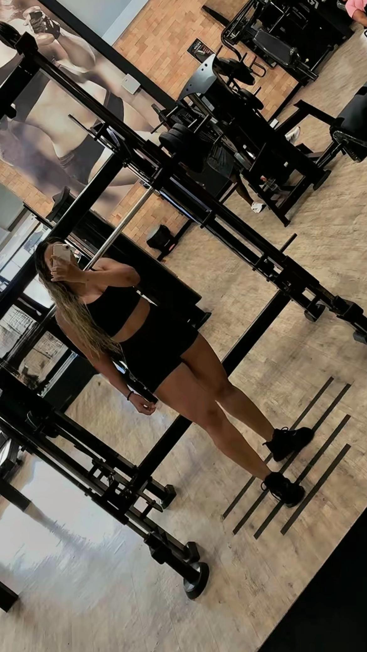 @AndressaS01