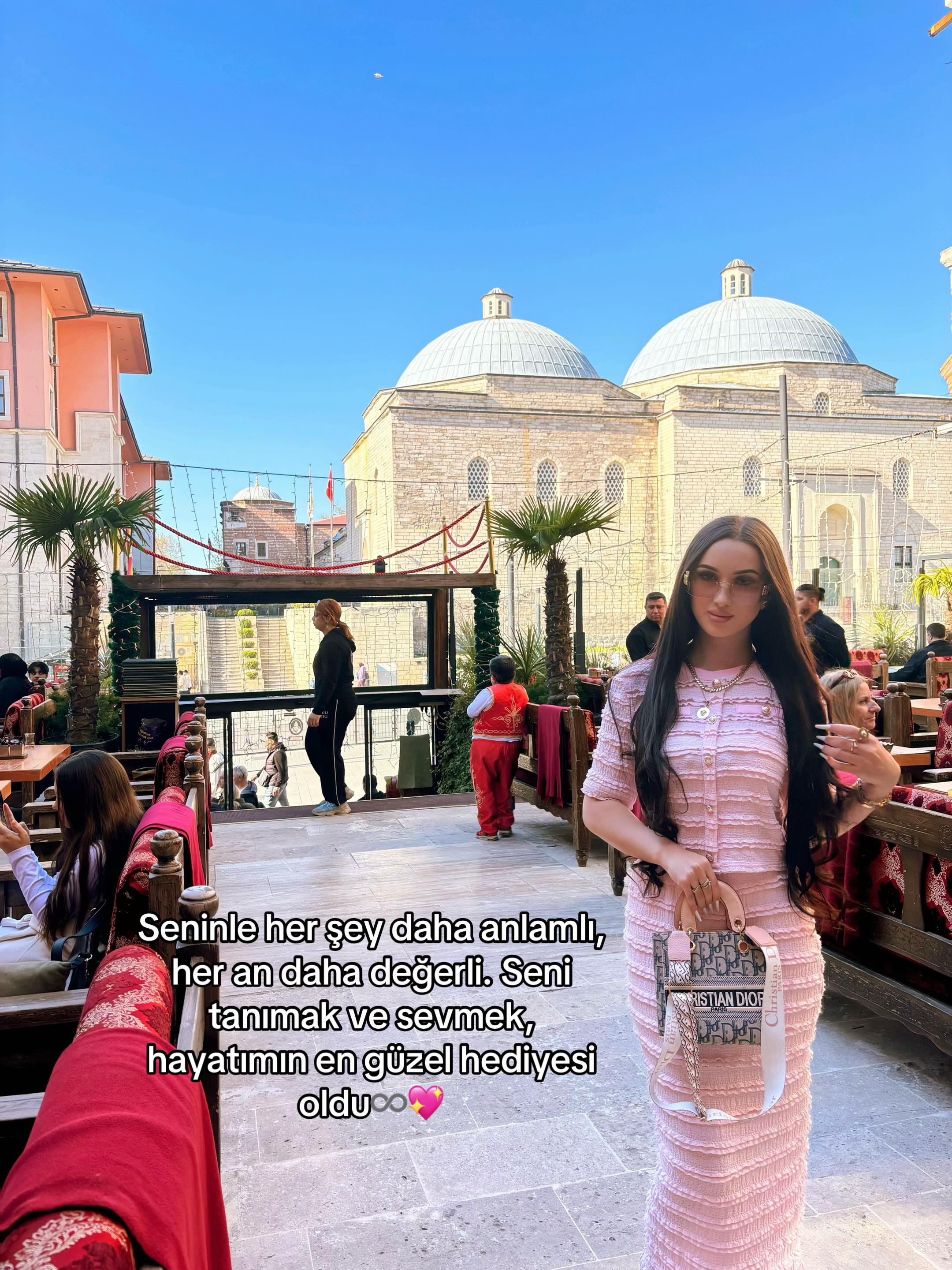 @C𝓻𝓲𝓼𝓽𝓲𝓷𝓪
