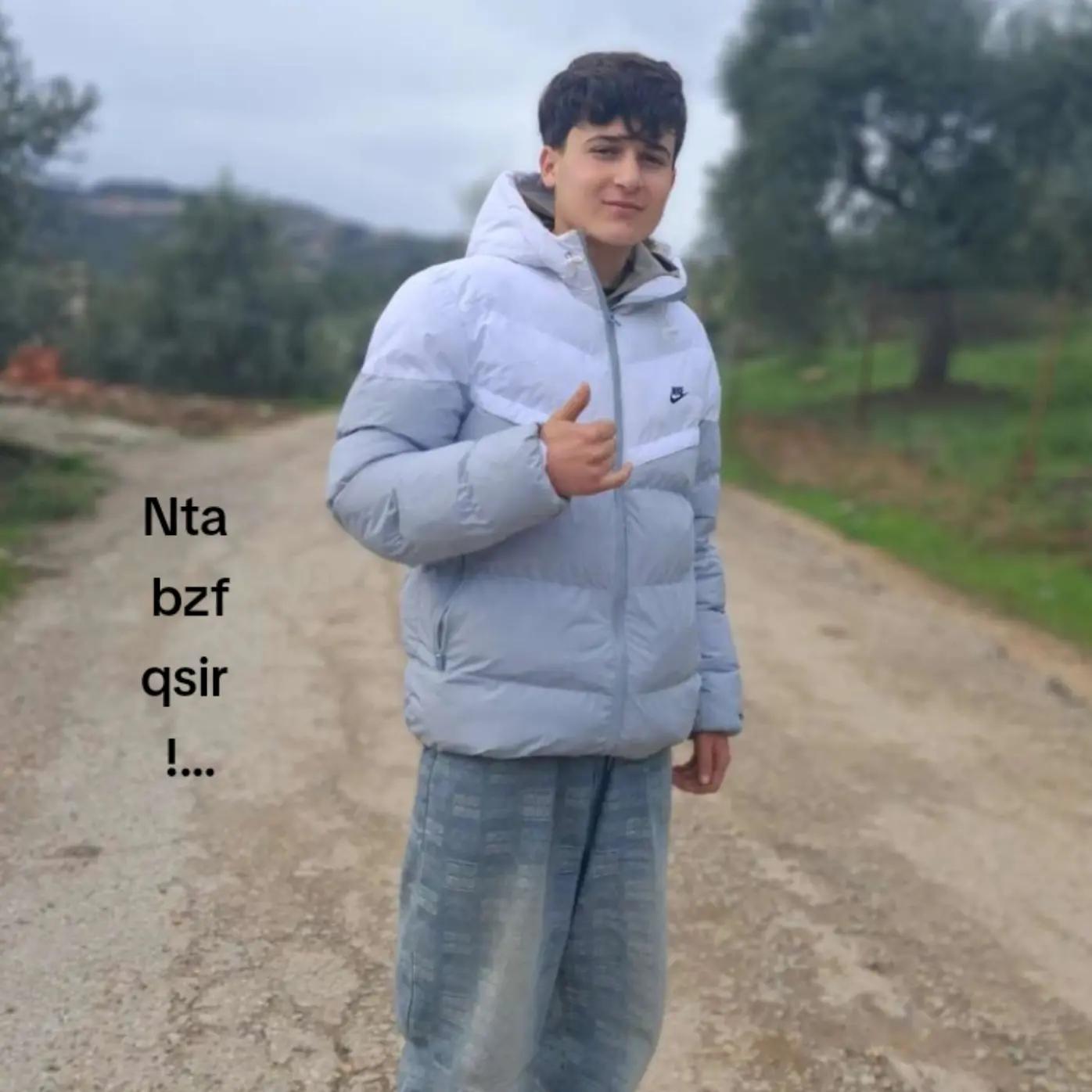 @x.-.Nani.-.x8โ๐ป