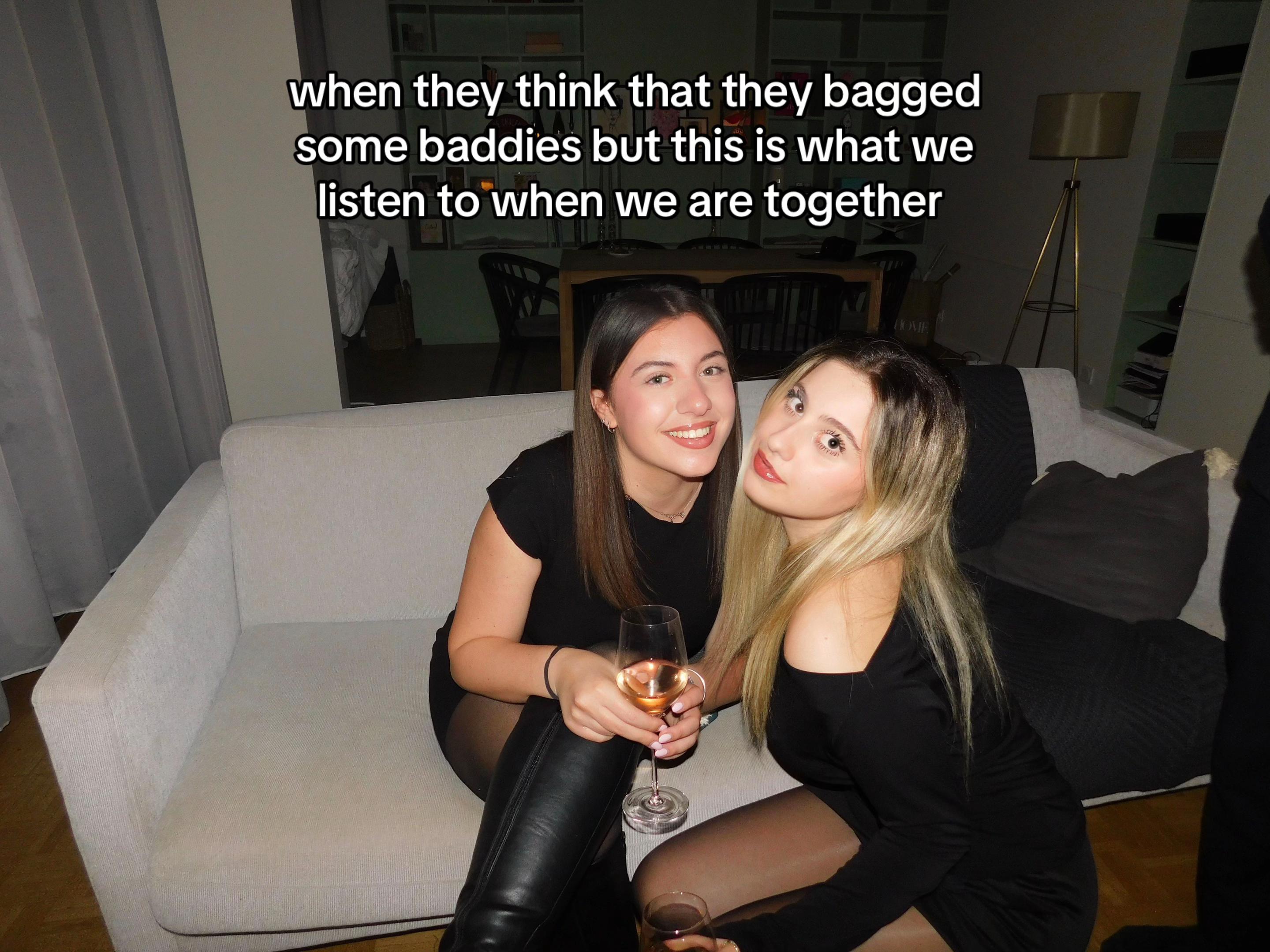 @elena