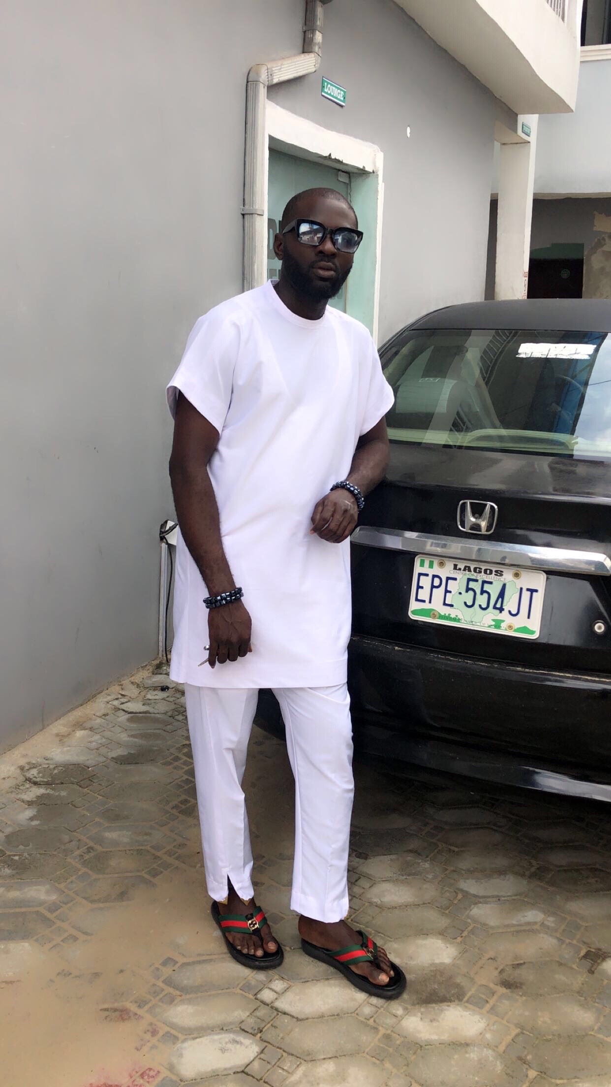@Oluwaseyi 💧