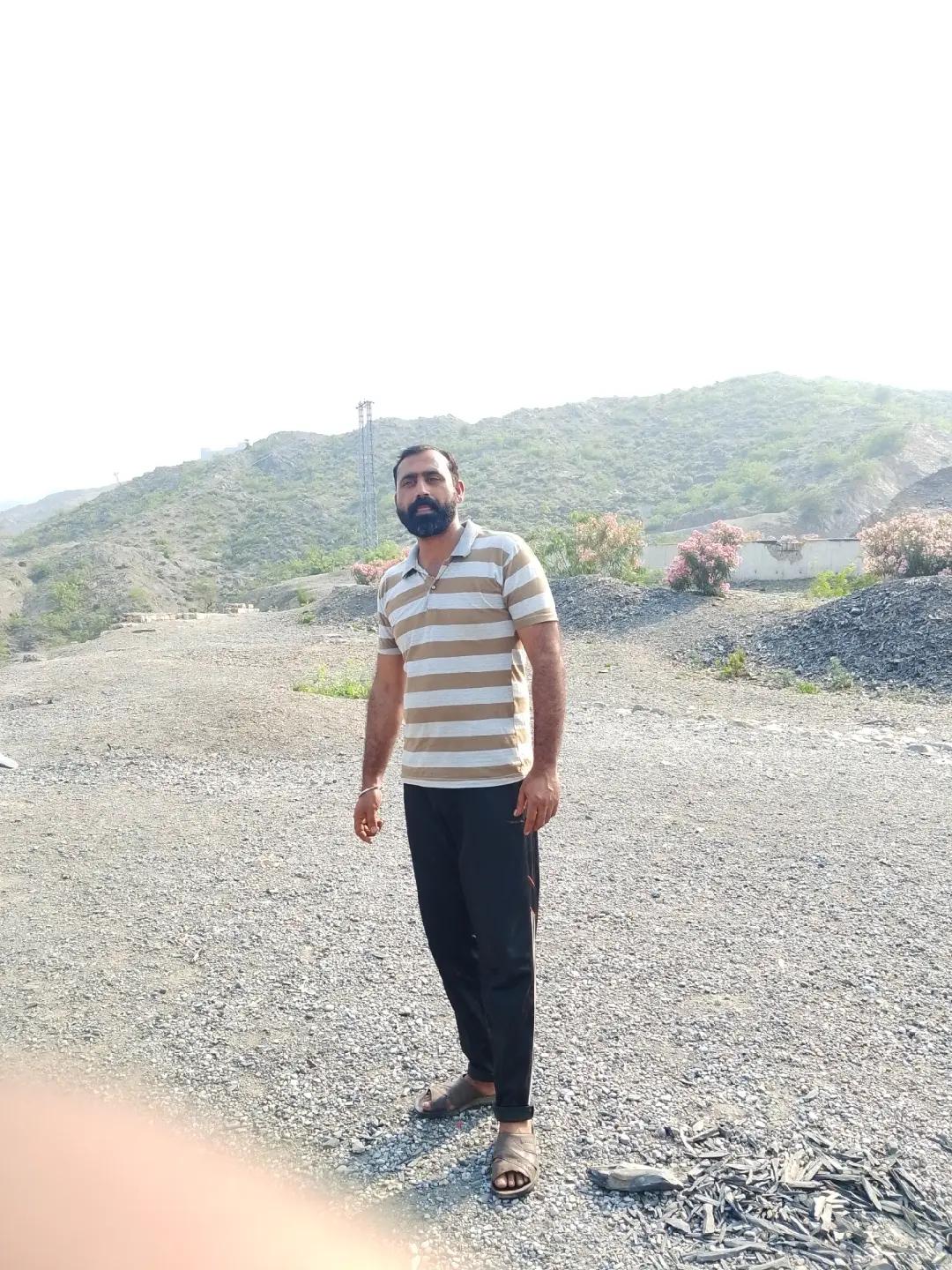@Wali Gujjar 351