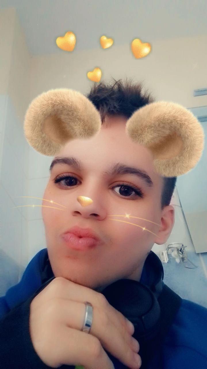 @anais