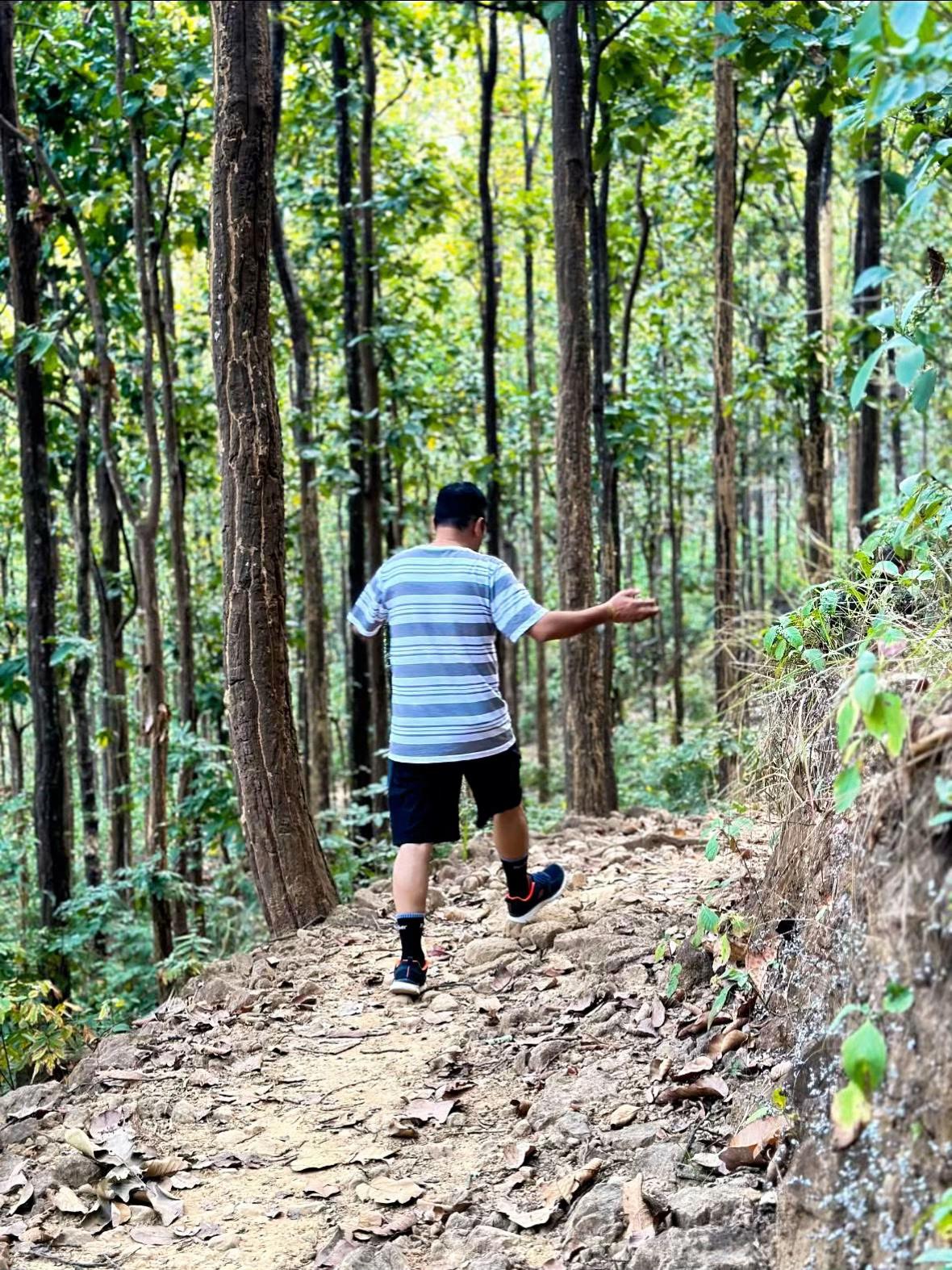 @लव कुईकेल 🔱