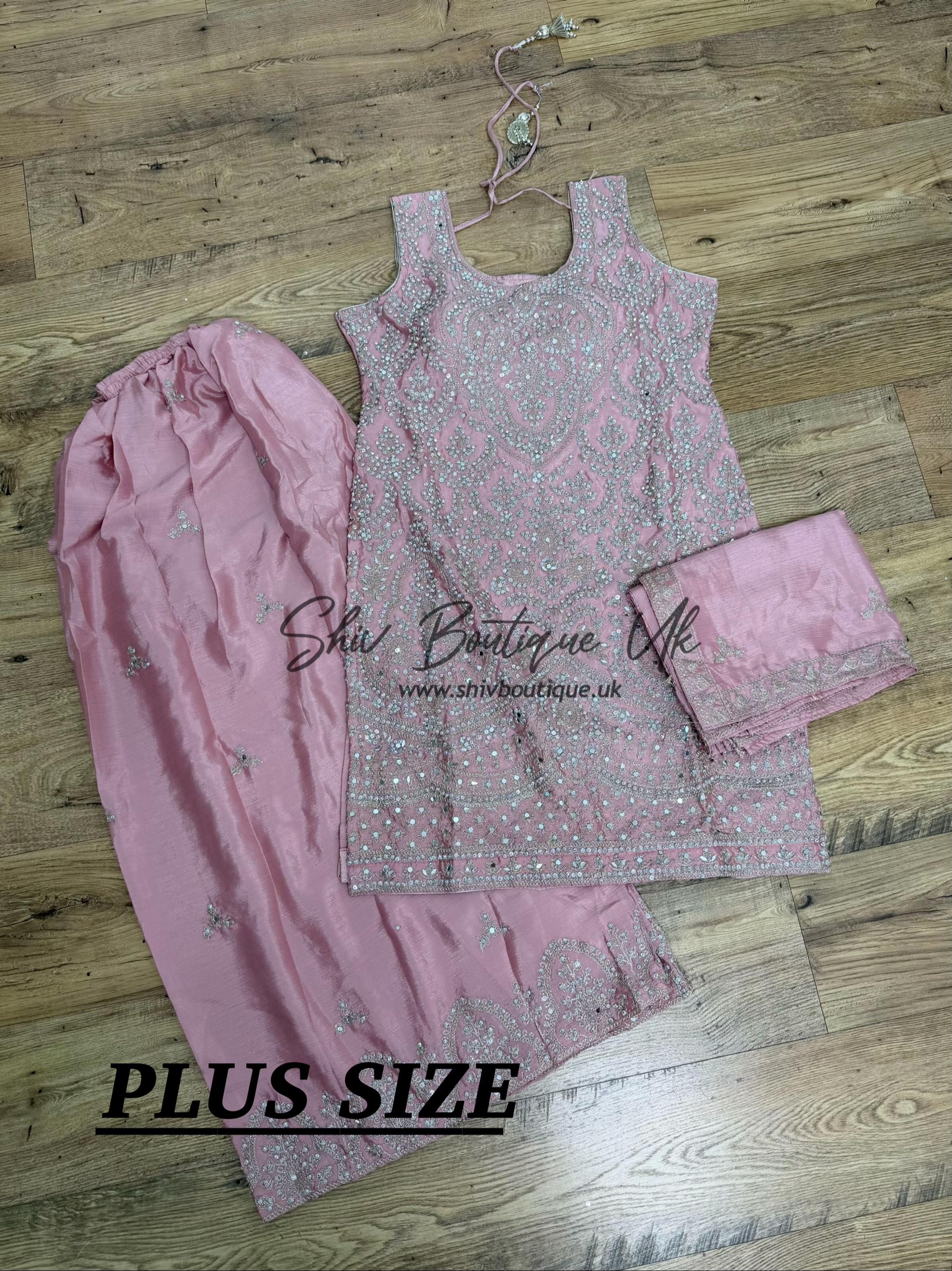@Shiv Boutique UK