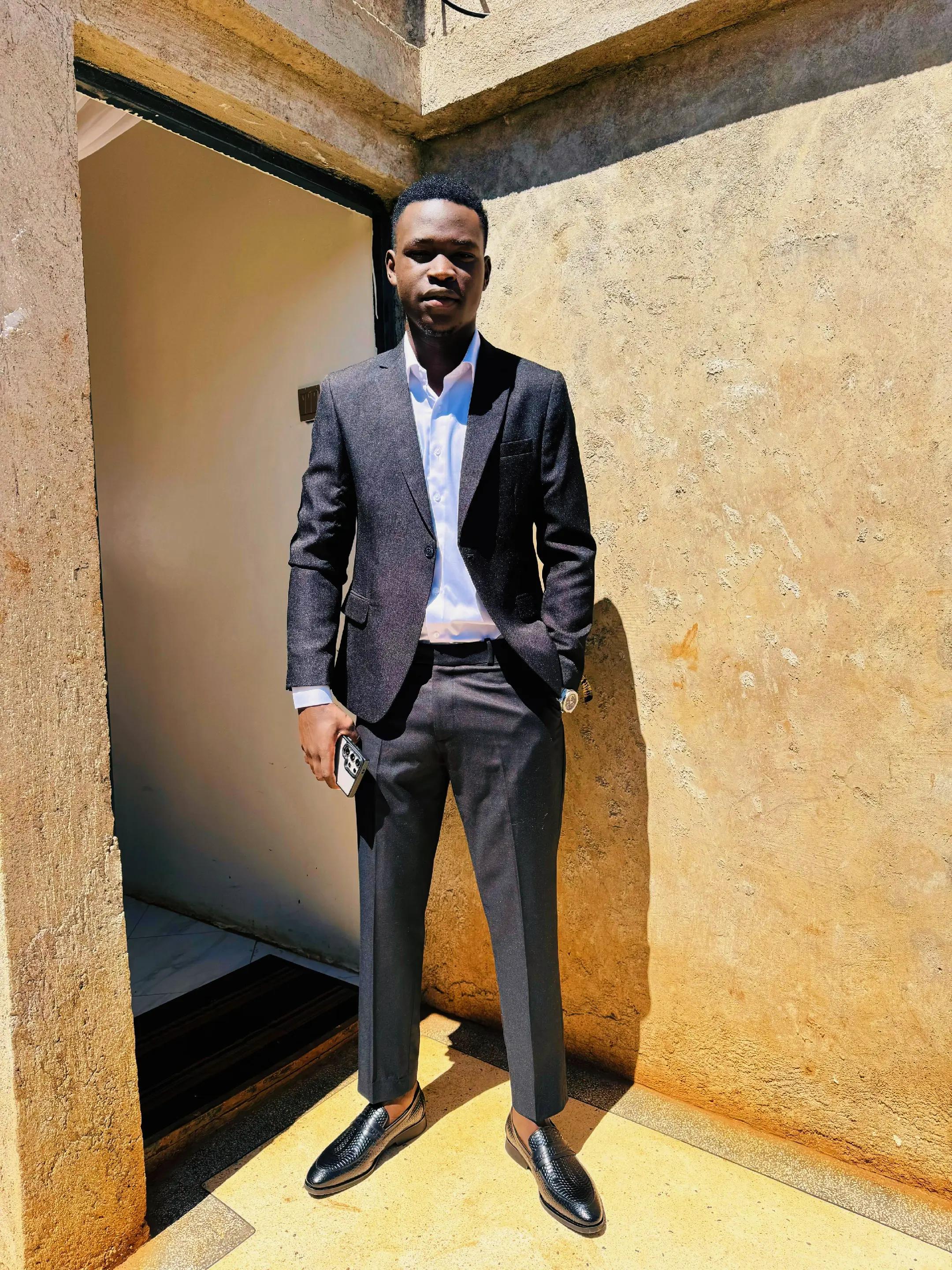 @CEO VICKY 🇰🇪