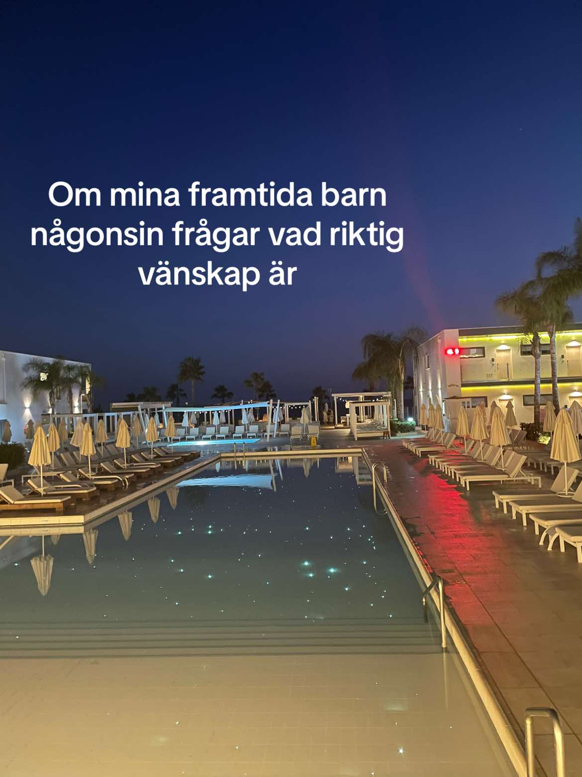 @Elise🥂