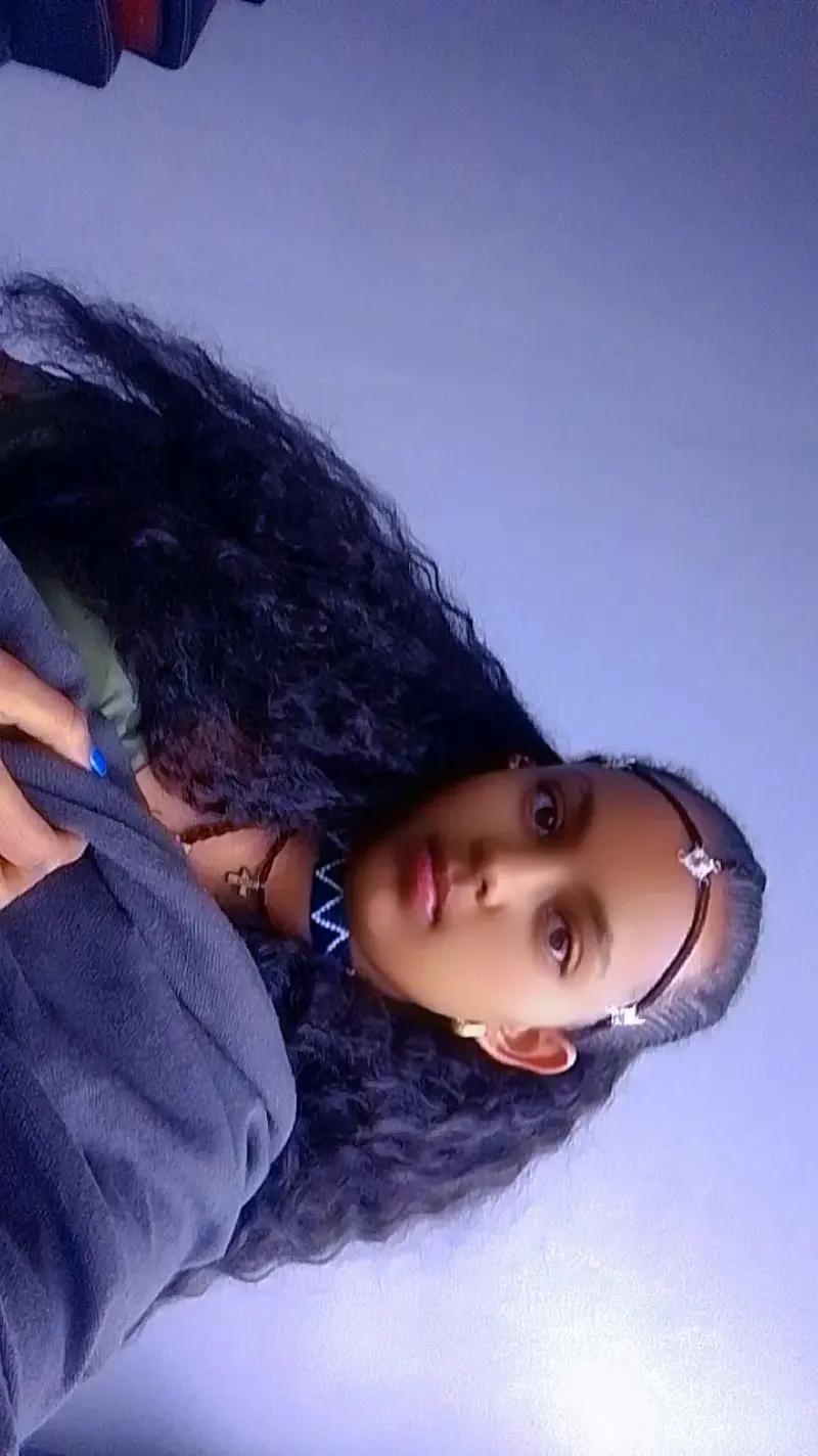 @Alu👑👑👑