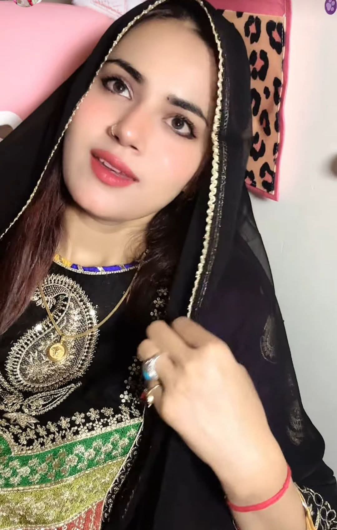 @Mehmood🇸🇦🇵🇰🏩