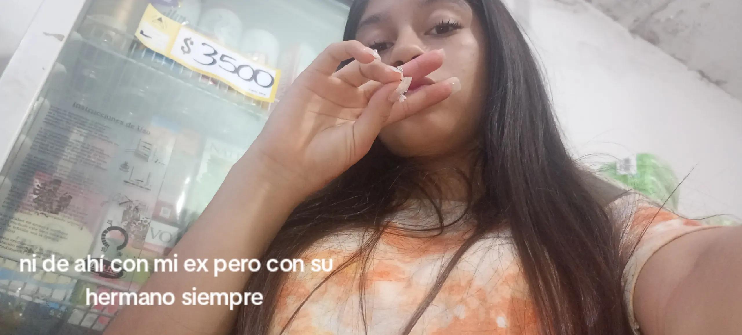 @moni🥴