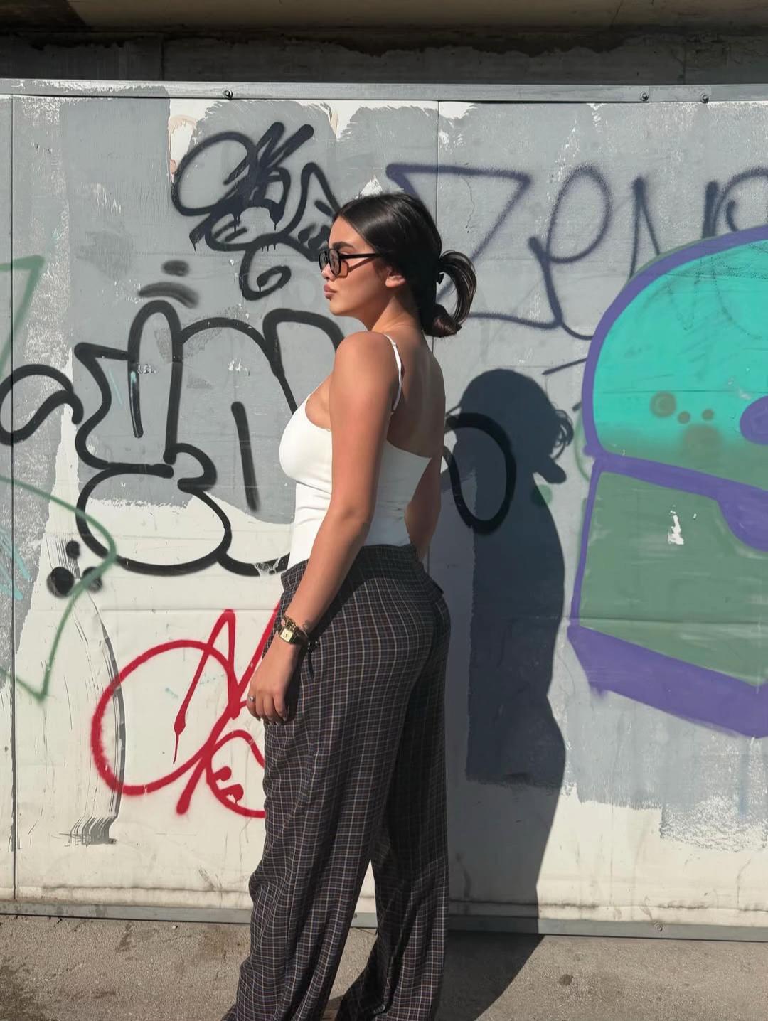 @שניל