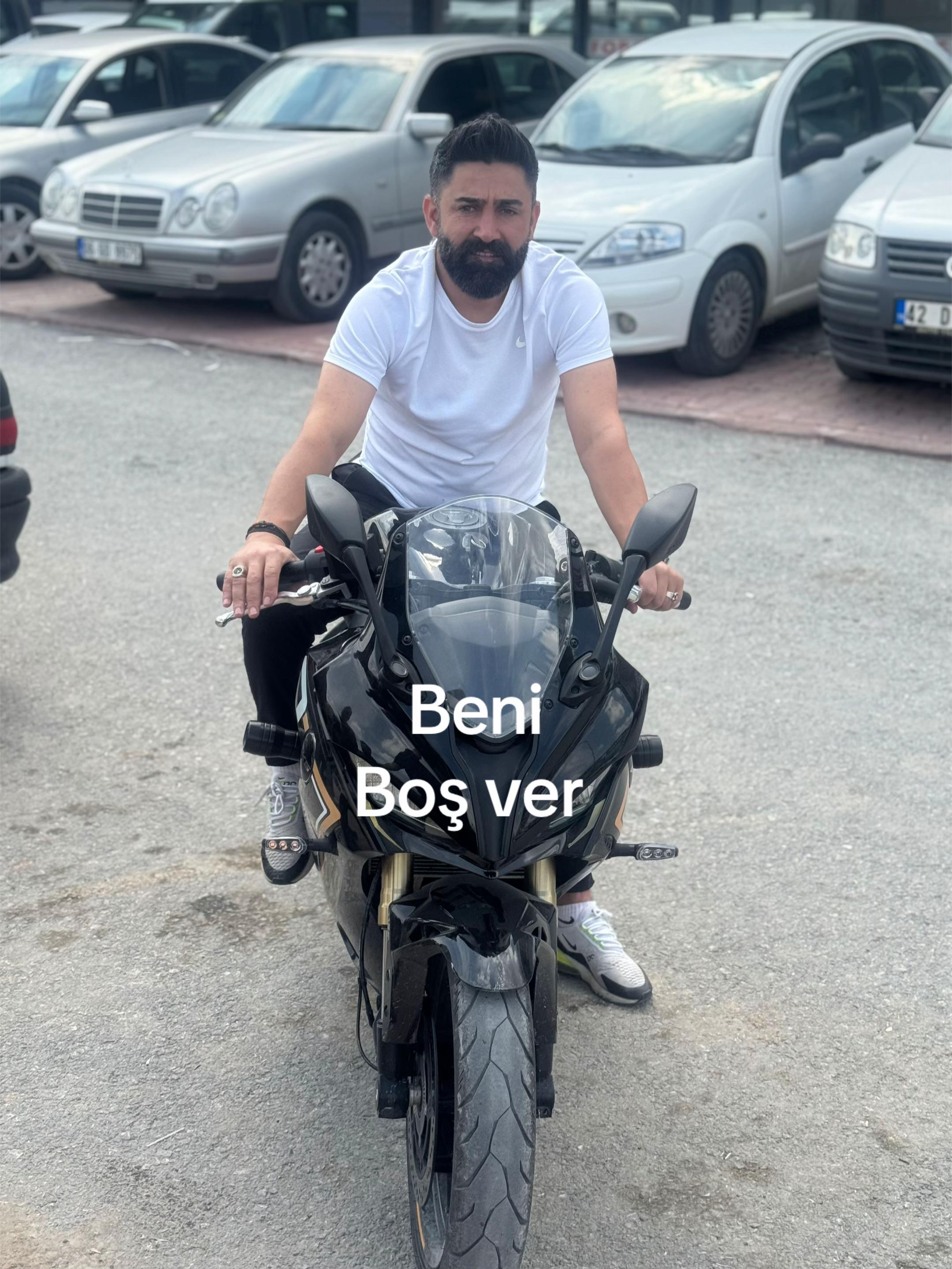 @Şahin.&ouml;zg&uuml;n 🎬🎤🦋🐅🐅