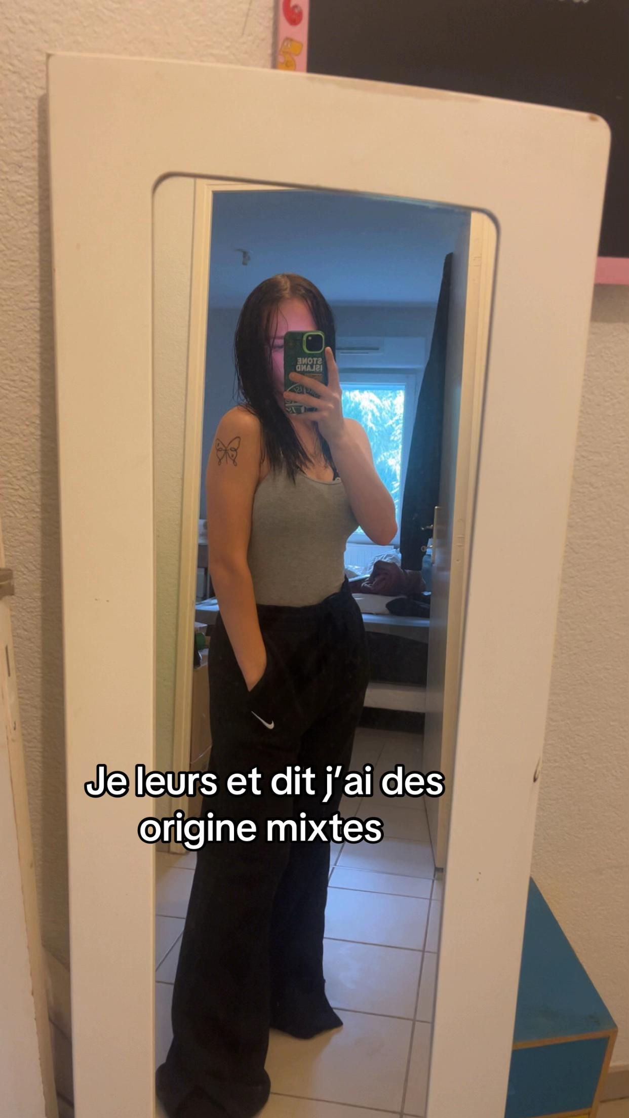 @Chargement…