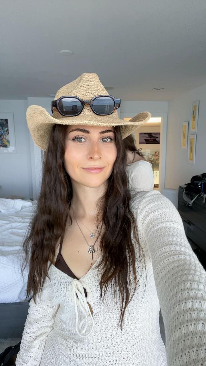 @Alexee