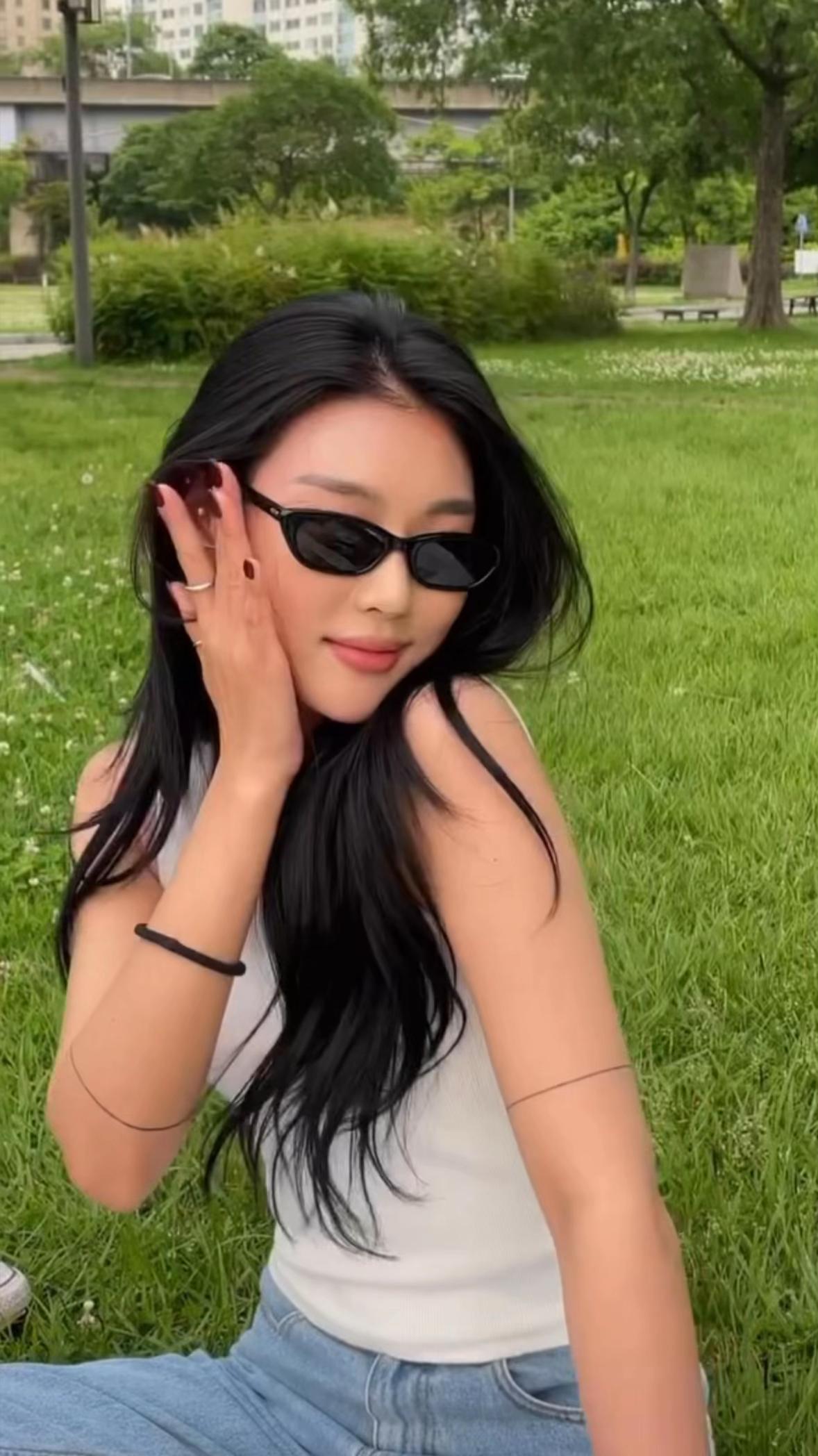 @sunnies