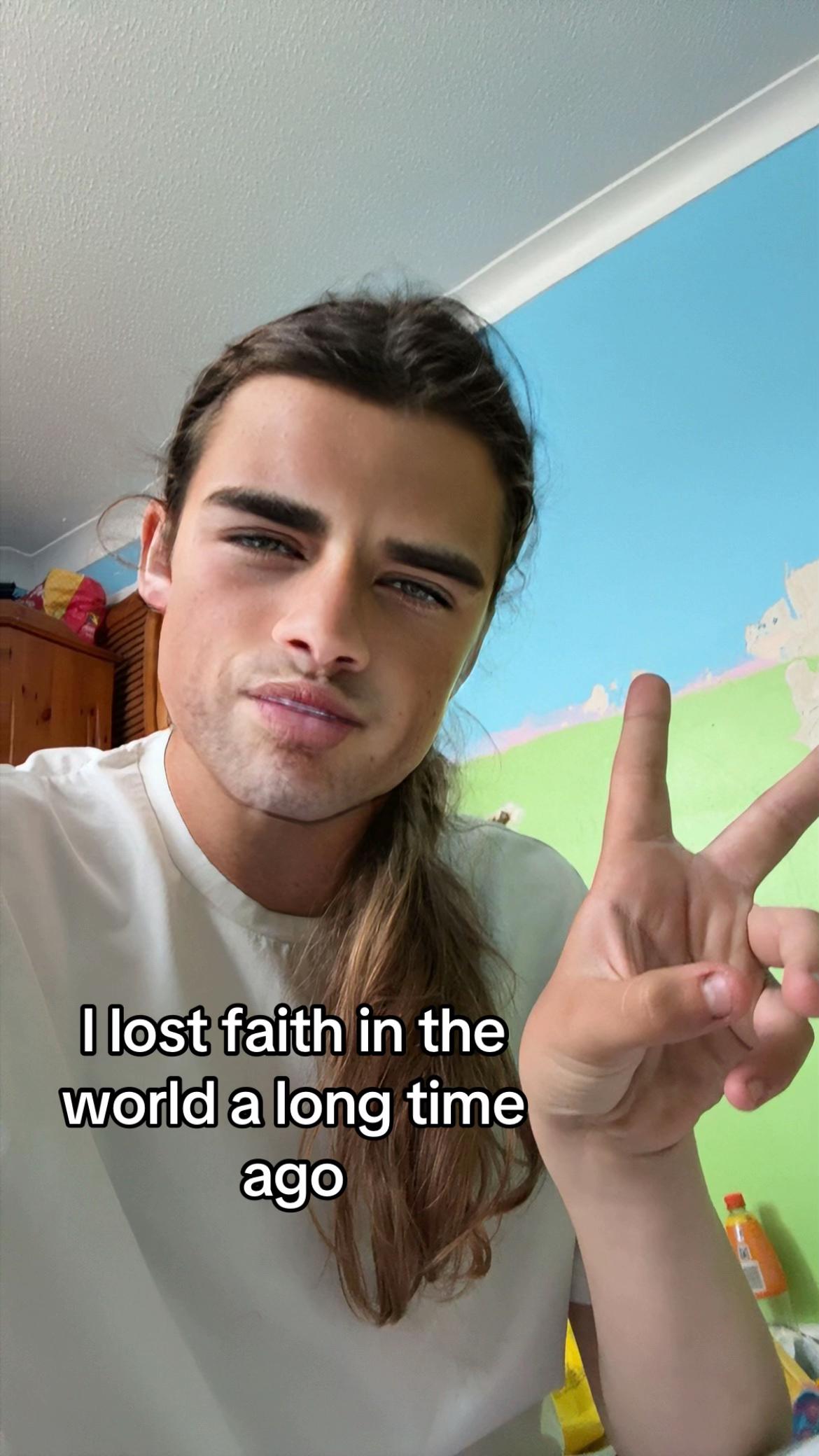@Livie Davies