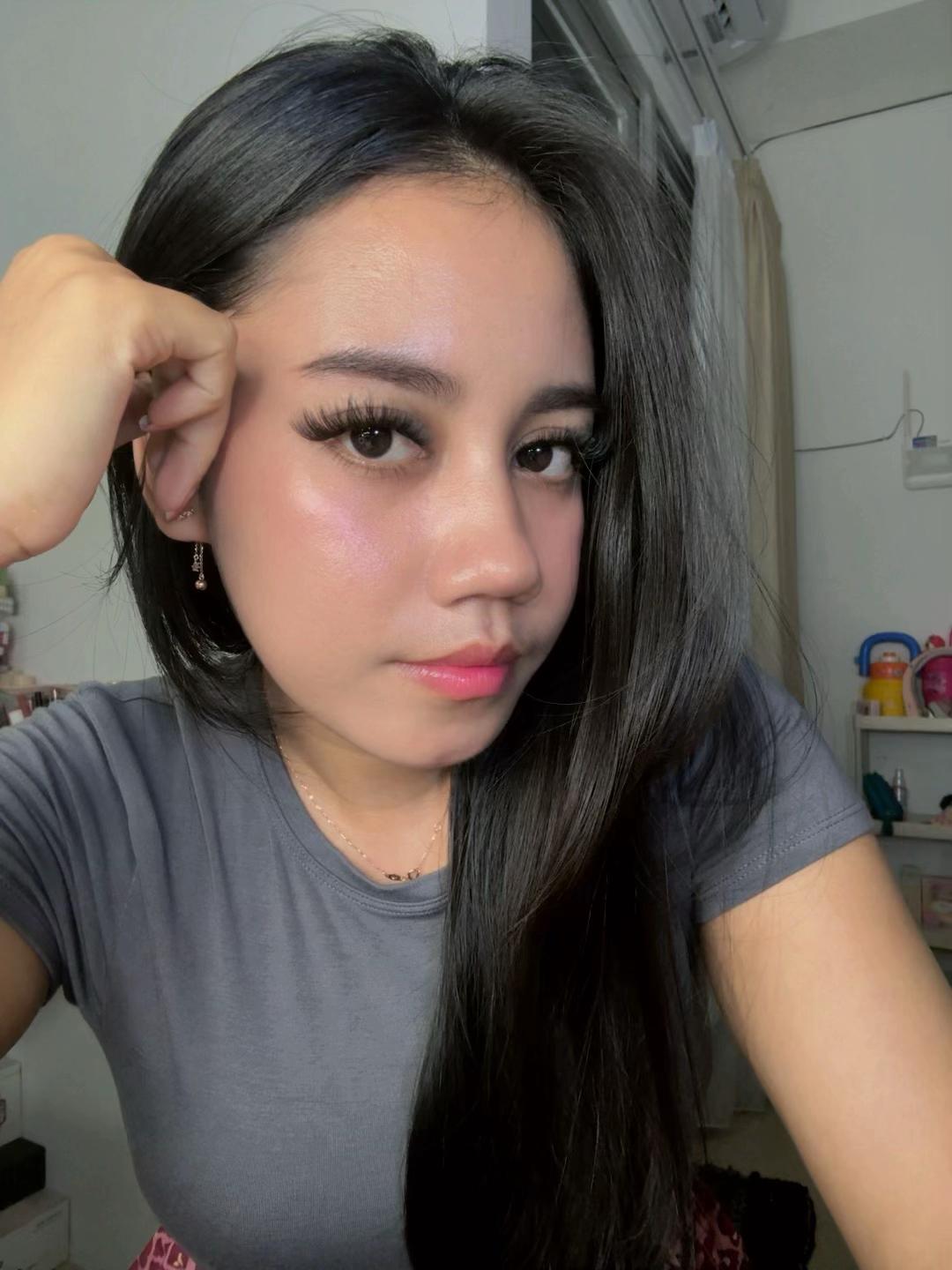 @astridhyr🍒