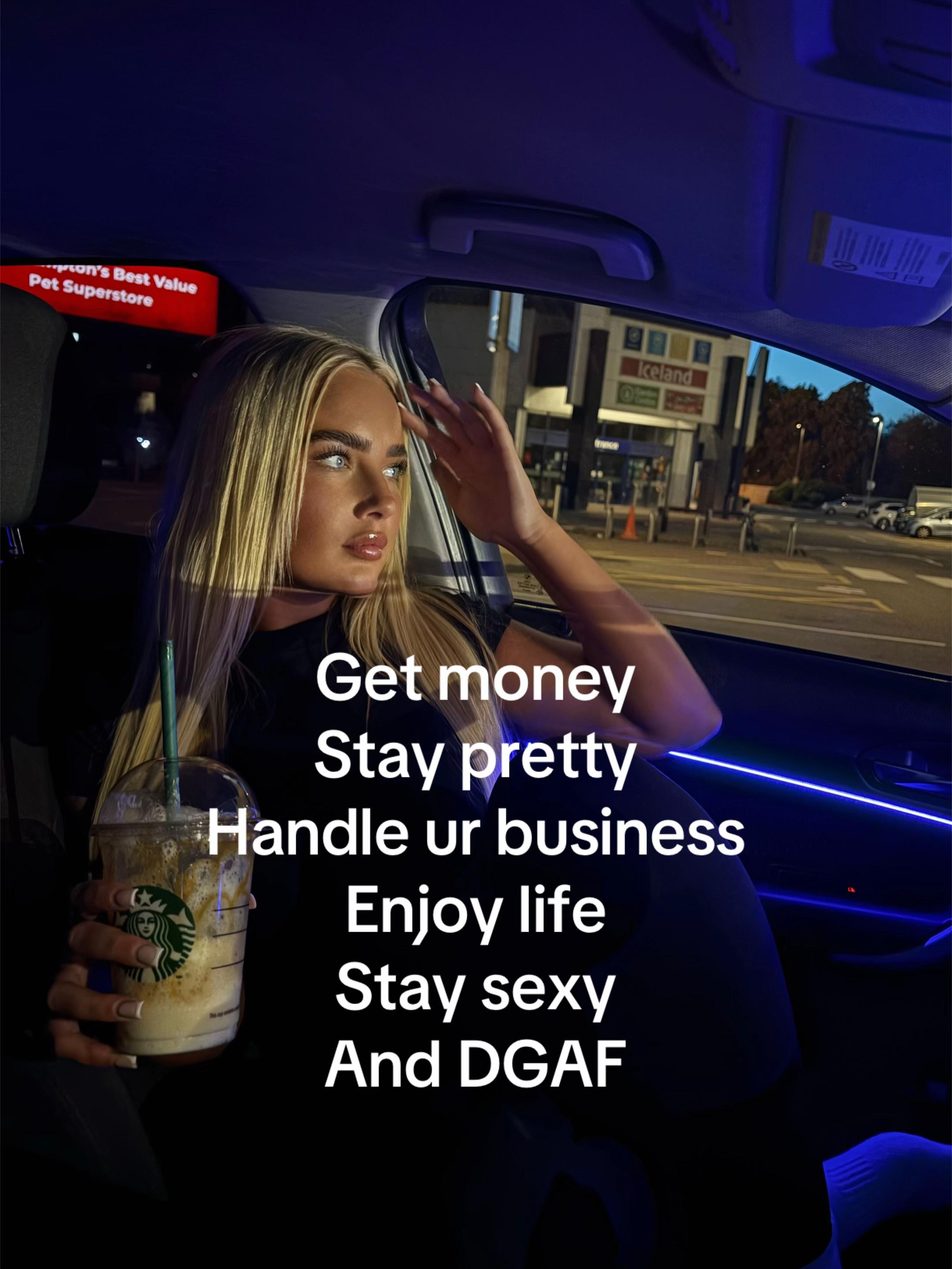 @Rhi🤍🌶️