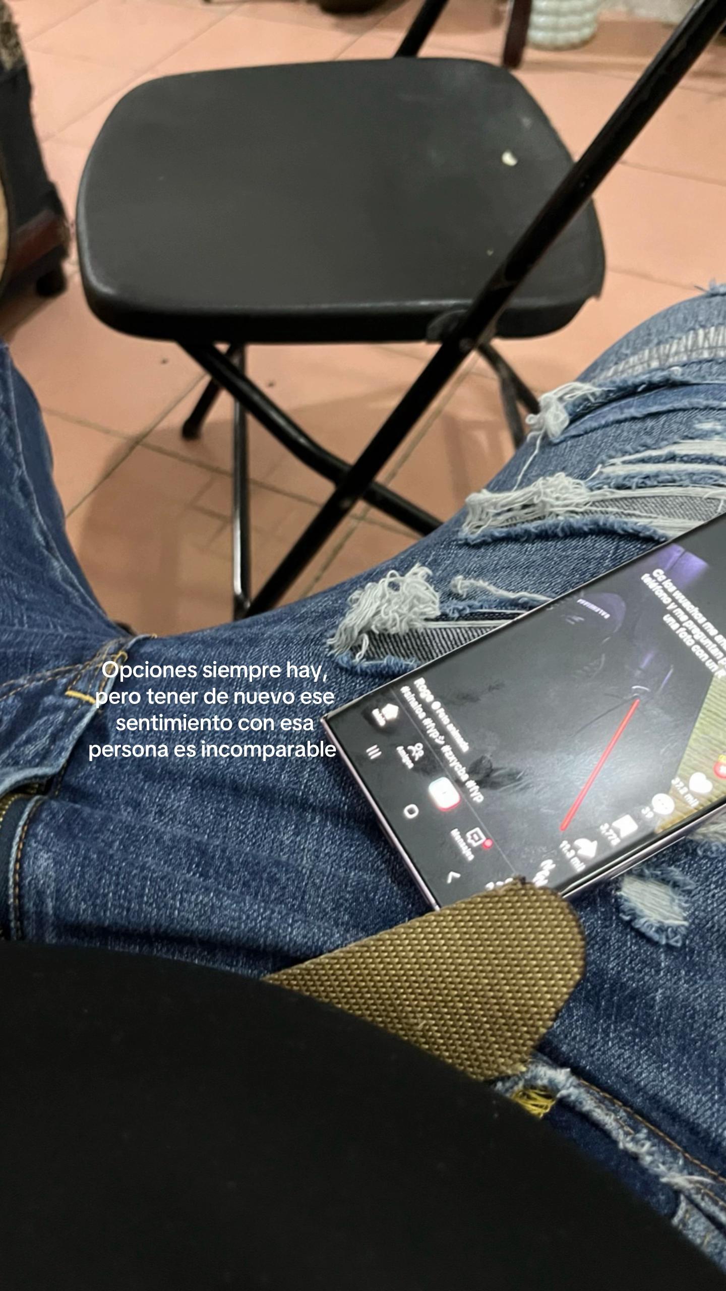 @Pollito_conpapasjaja