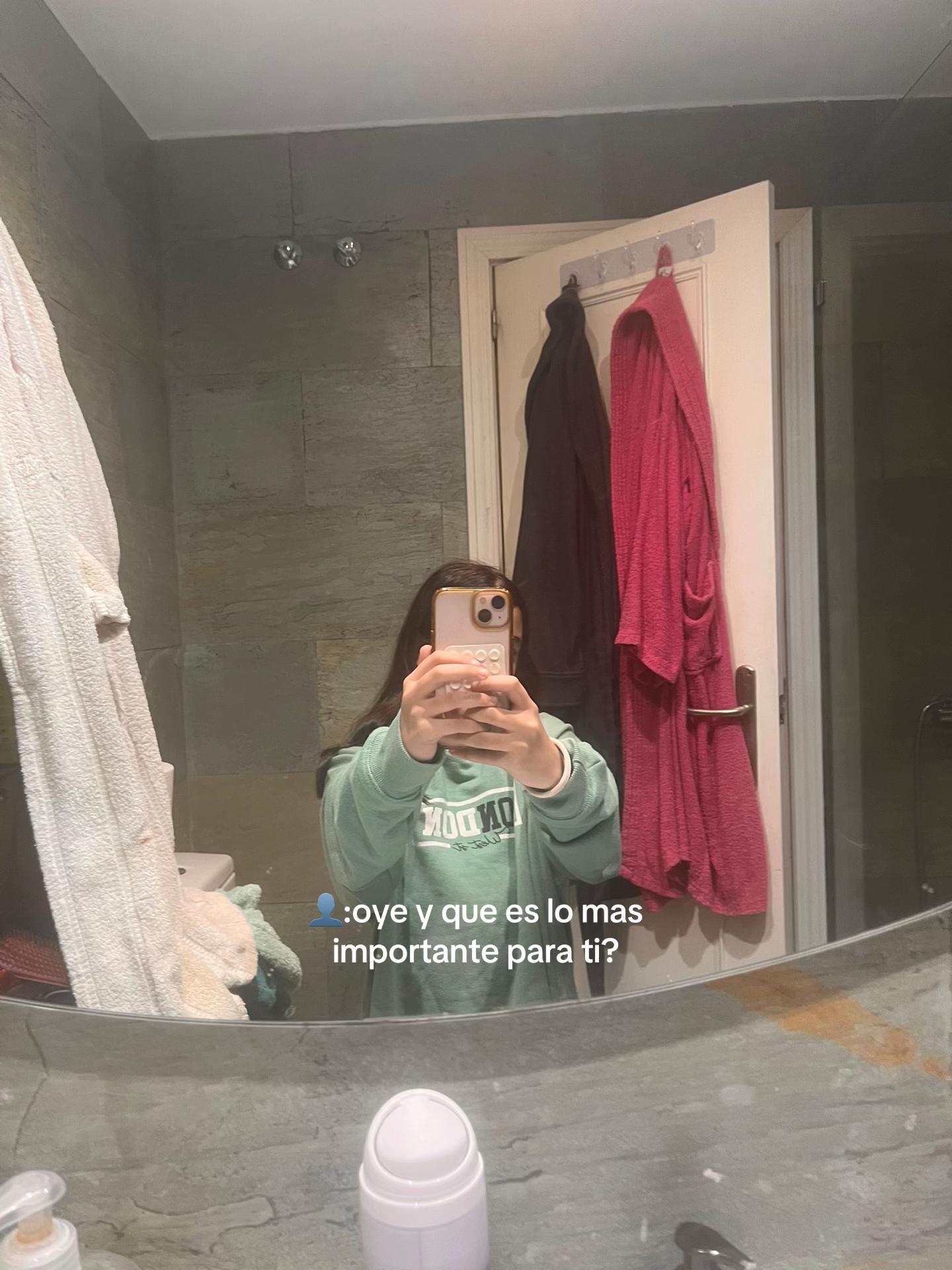 @Cloe-Leo 🤍🧡cats