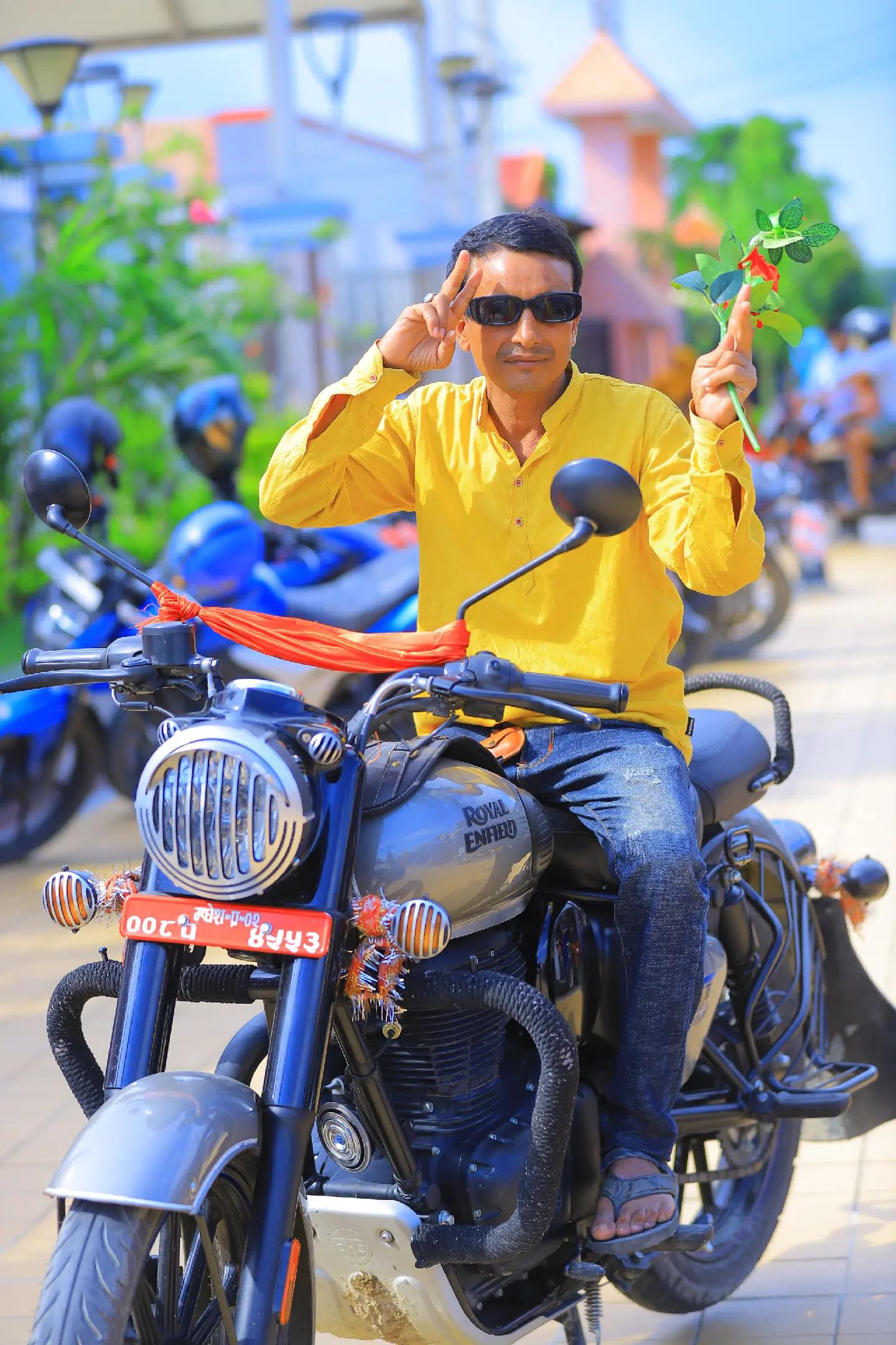 @ᴹᴿ&deg;᭄MANOJ⁰⁰⁷࿐