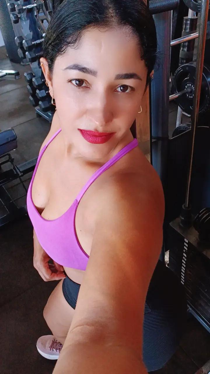 @janaina