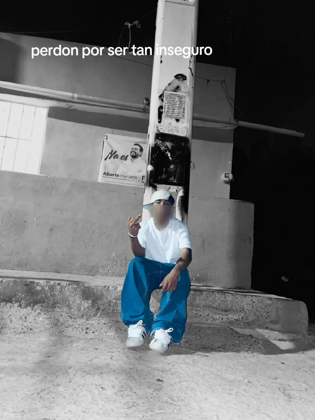 @👤